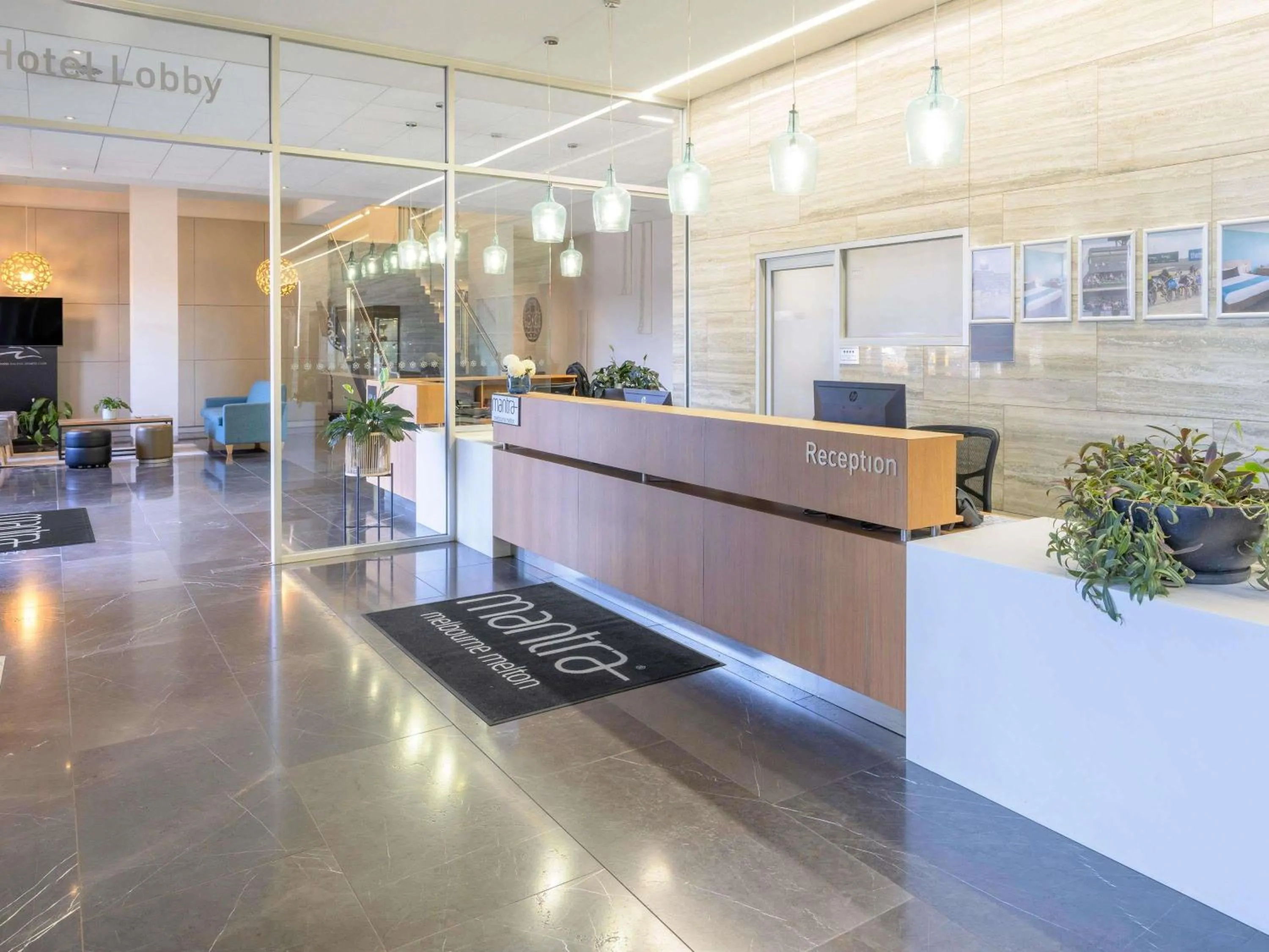 Property building in Mantra Melbourne Melton