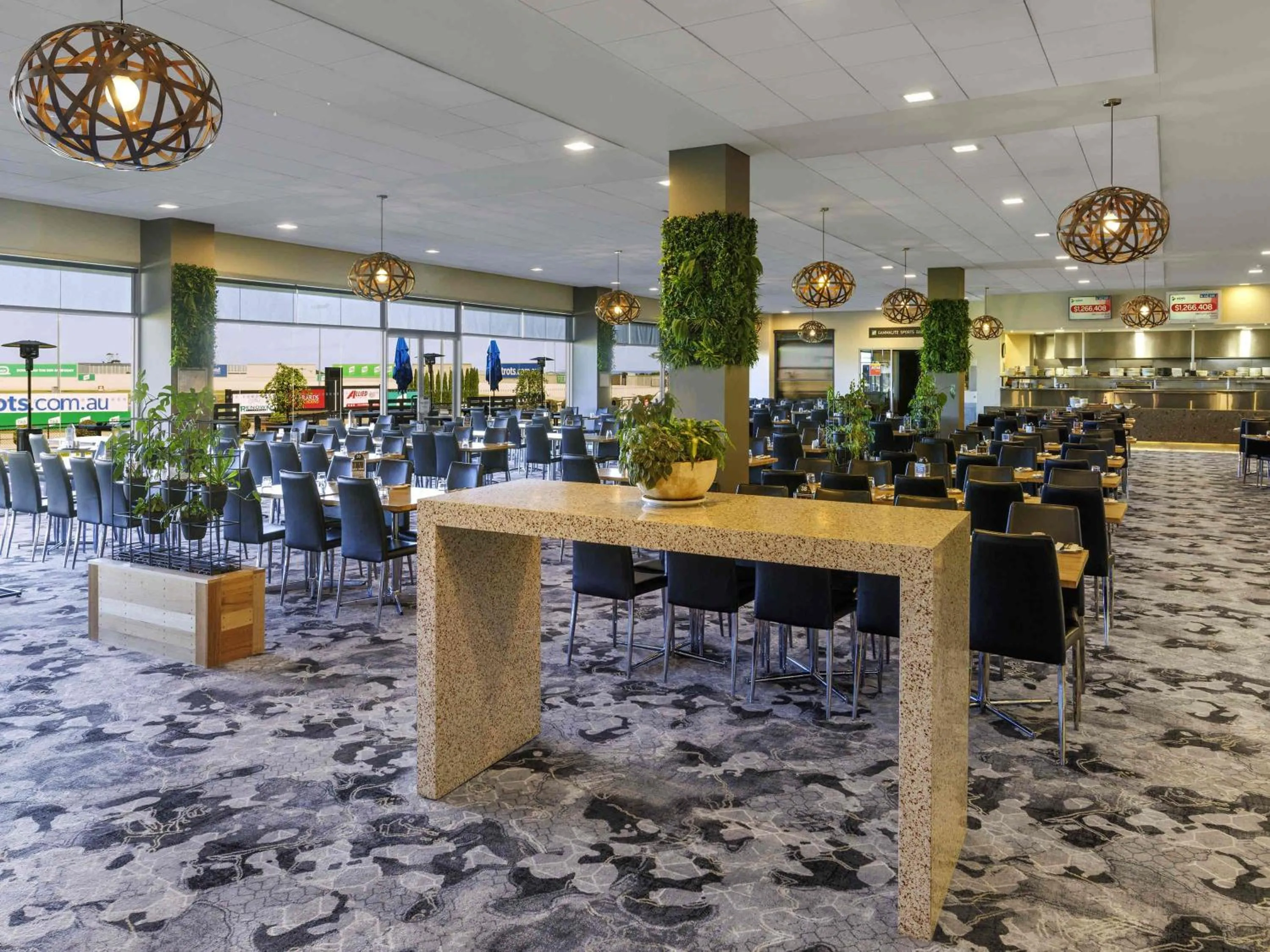 Lounge or bar in Mantra Melbourne Melton