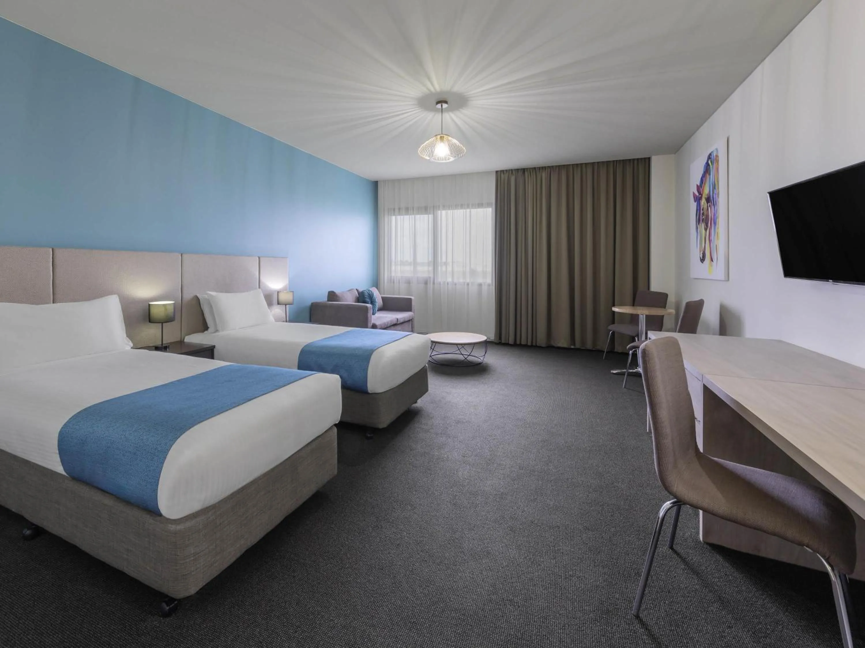 Bedroom, Bed in Mantra Melbourne Melton