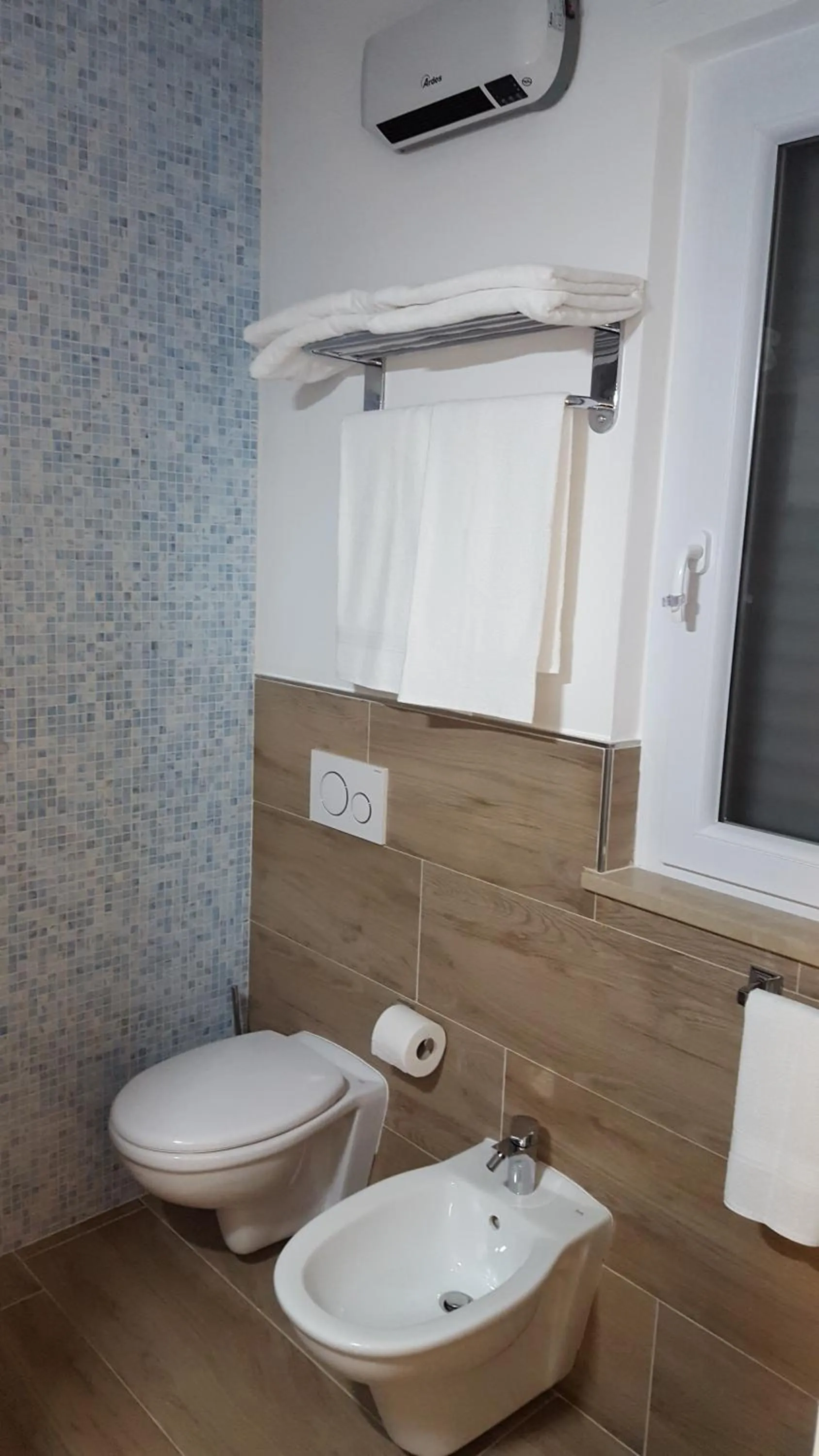 Toilet in B&B Vanessa