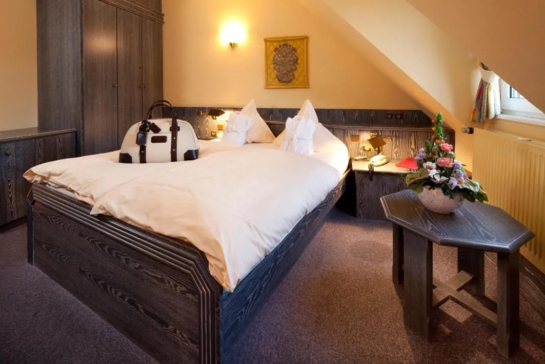 Bed in Spa Hôtel Restaurant Au Lion d'Or