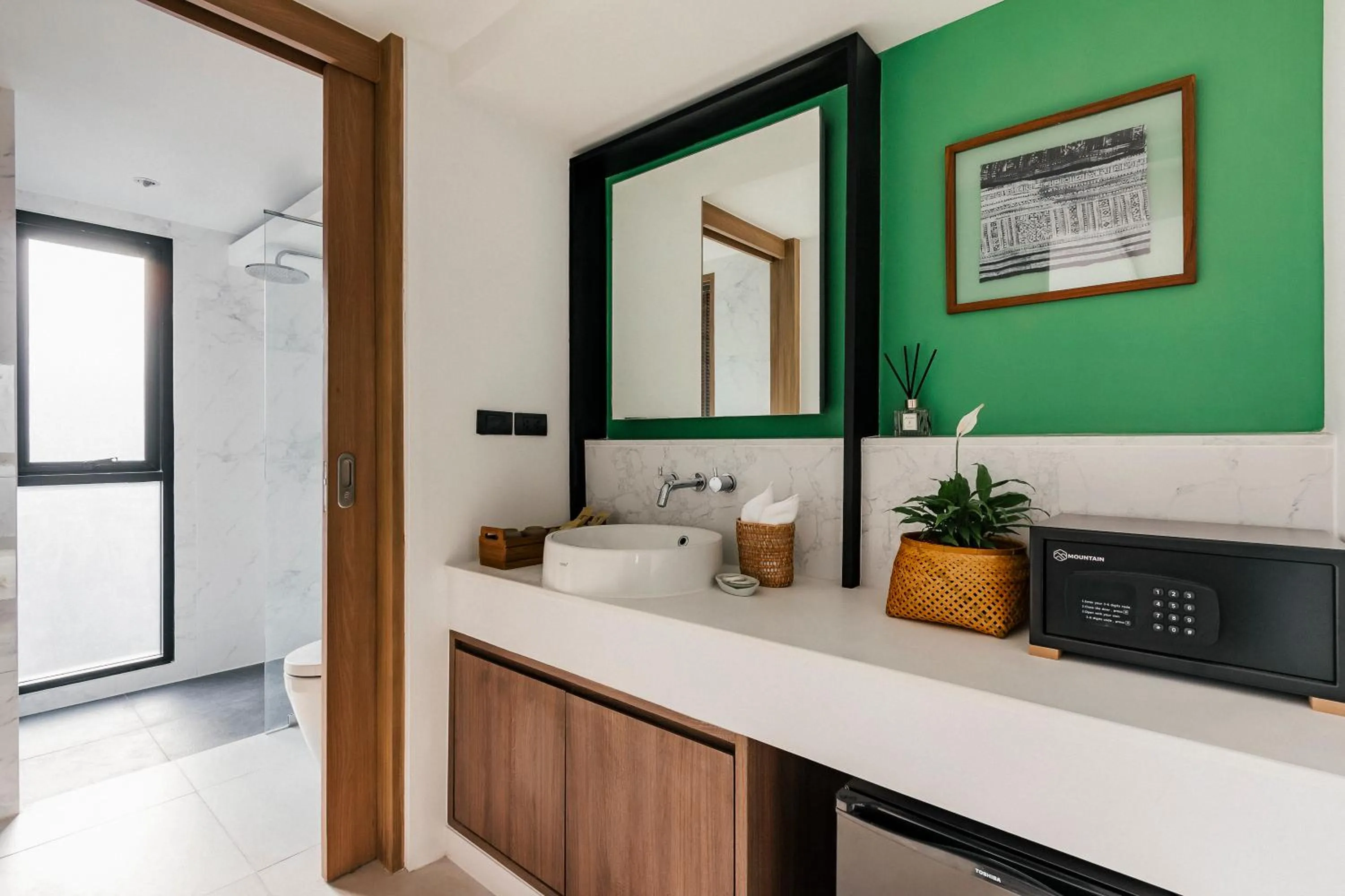 Shower in HOMM Boutique Hotel