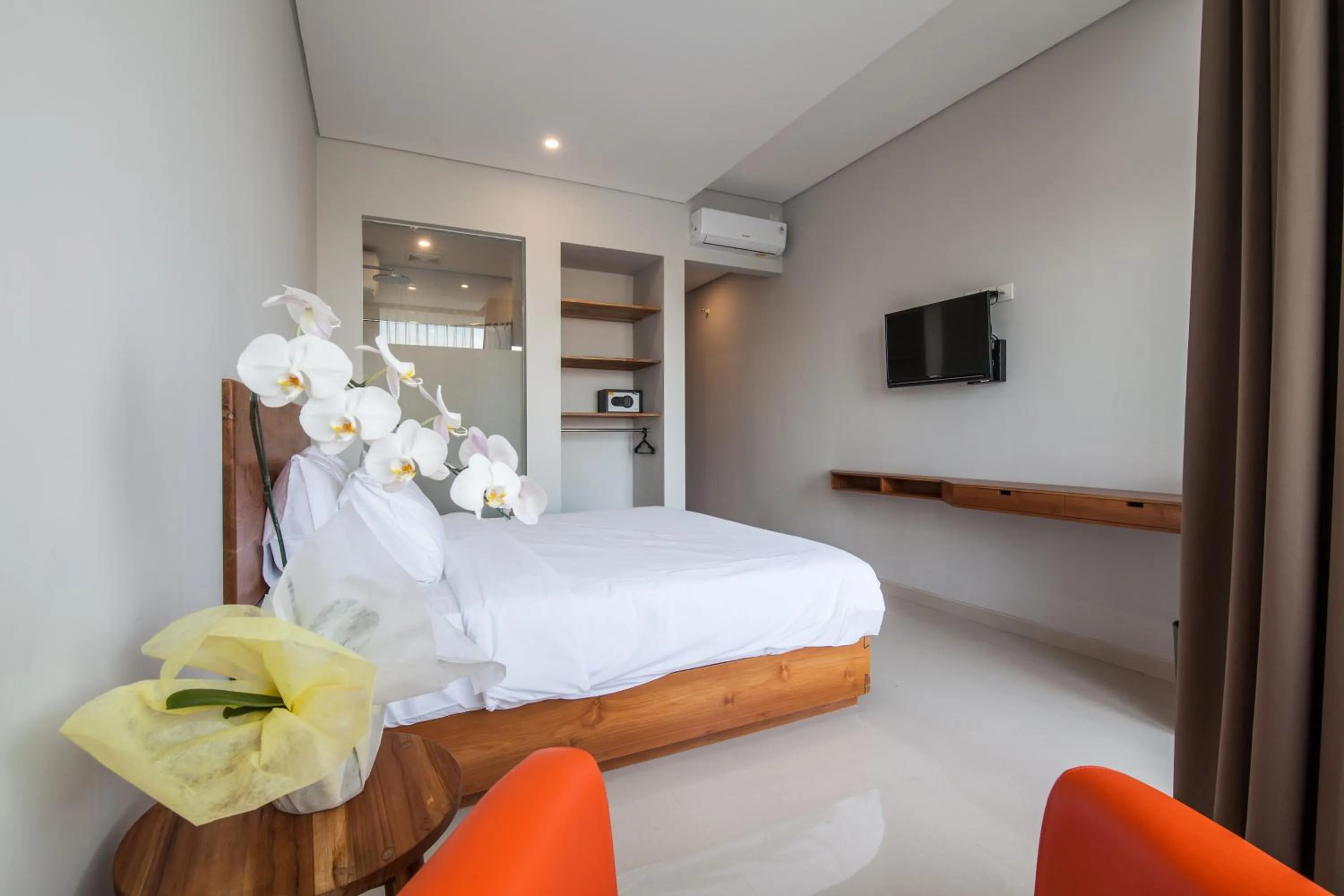 Photo of the whole room, Bed in Eclipse Kerobokan