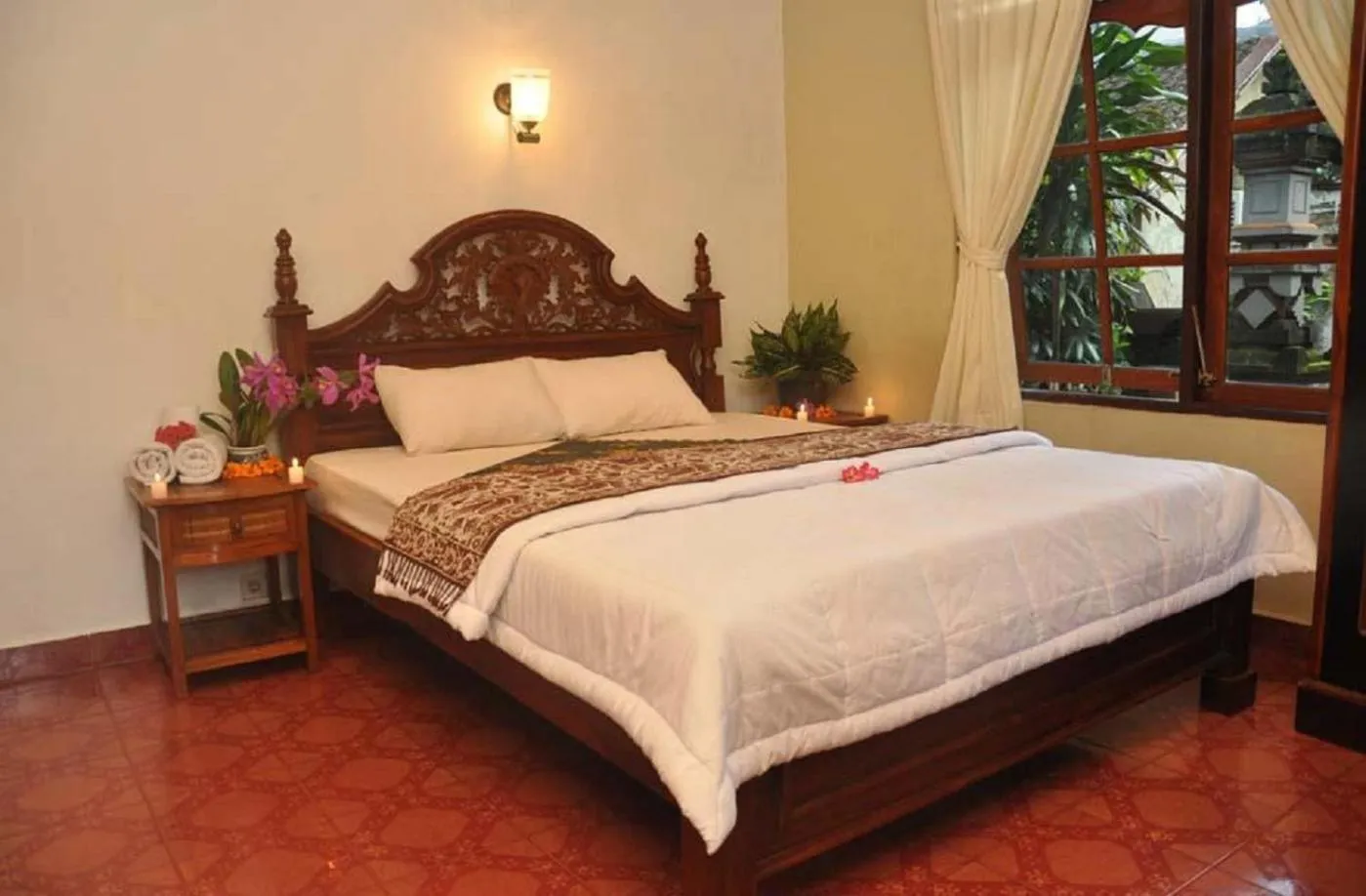 Bed in Candra Asri Bungalow! Free Early Check In, Great November Deal!