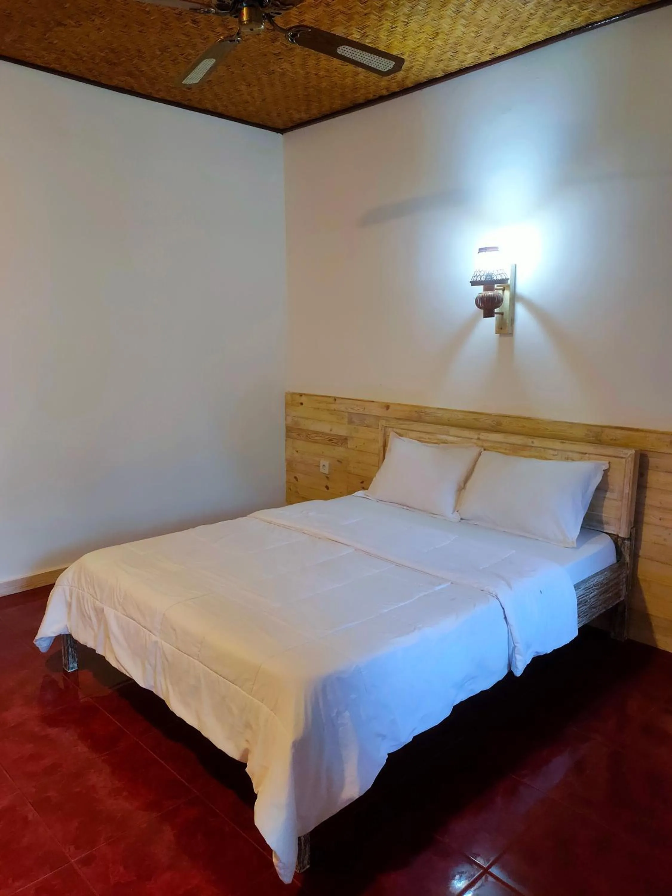 Bed in Candra Asri Bungalow! Free Early Check In, Great November Deal!