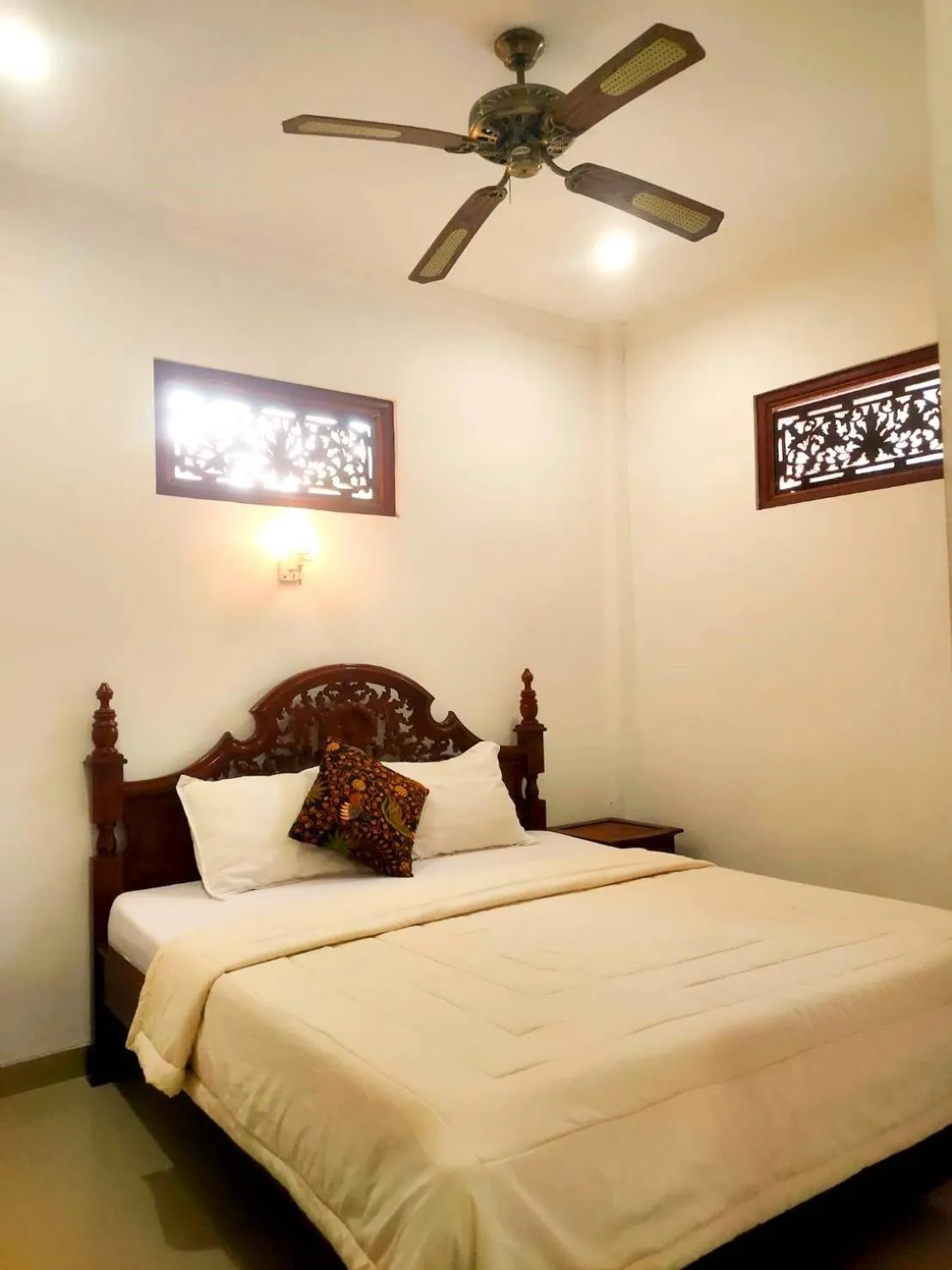Bed in Candra Asri Bungalow! Free Early Check In, Great November Deal!
