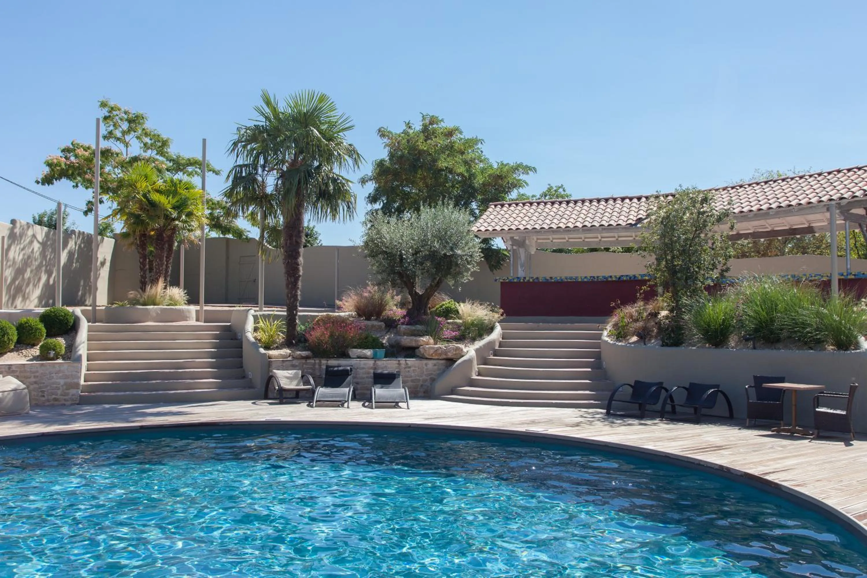 Patio in The Originals Boutique, Hôtel La Grange, Niort