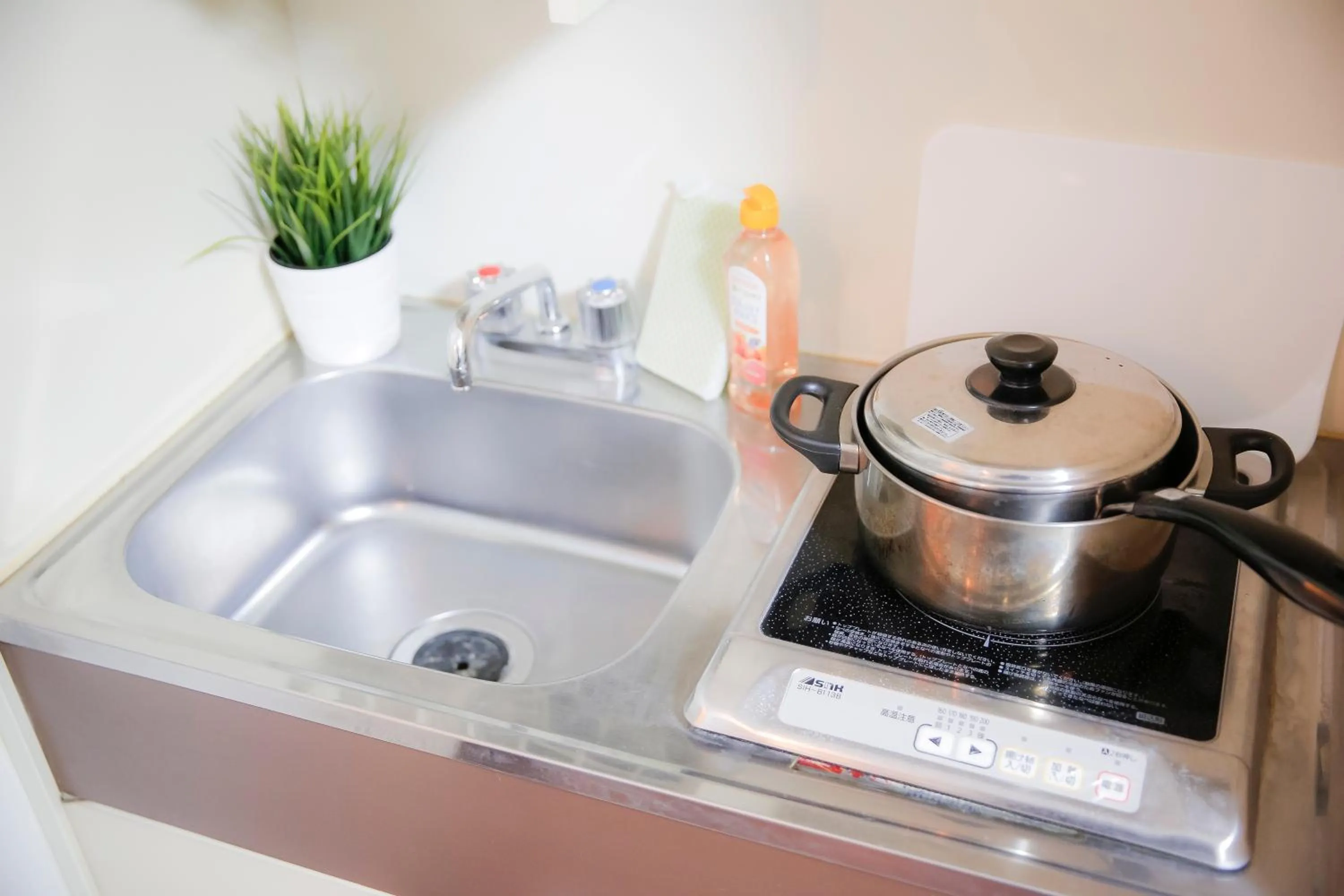 Kitchen or kitchenette in Exsaison Shirokita 107