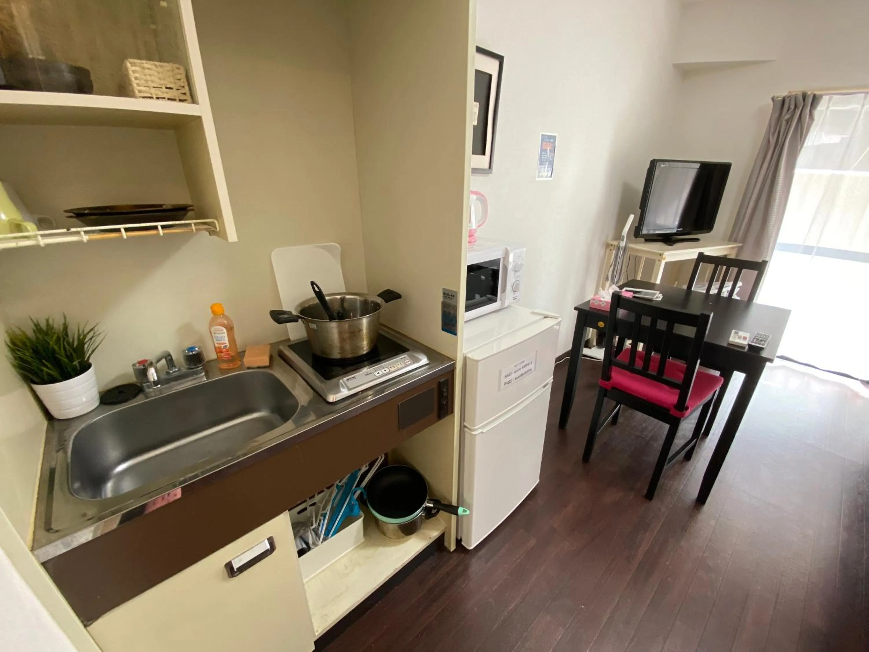 Kitchen or kitchenette in Exsaison Shirokita 107