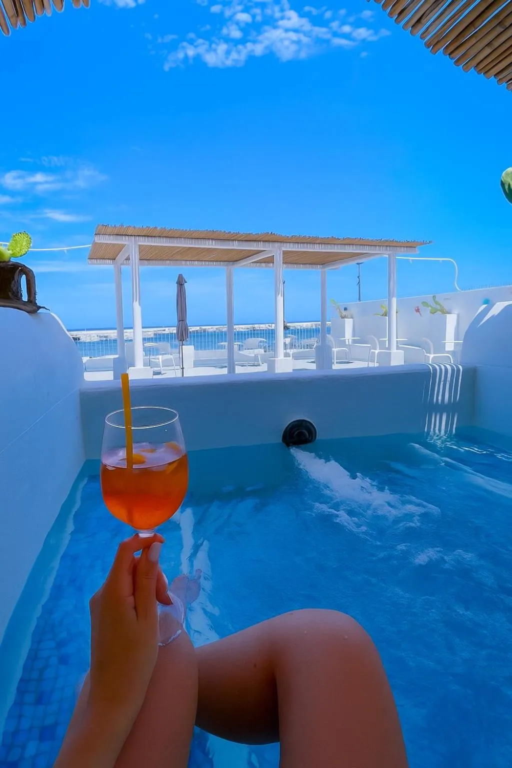 Swimming pool in B&B 106 Maison de Charme