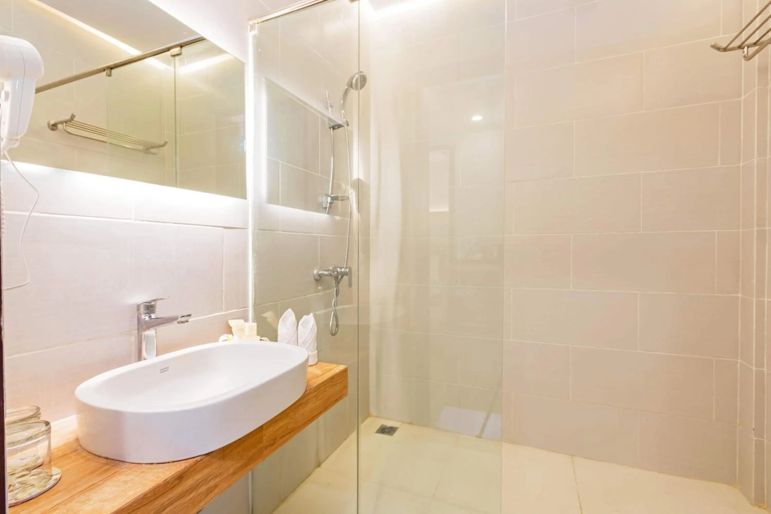 Shower in Kashantee Village