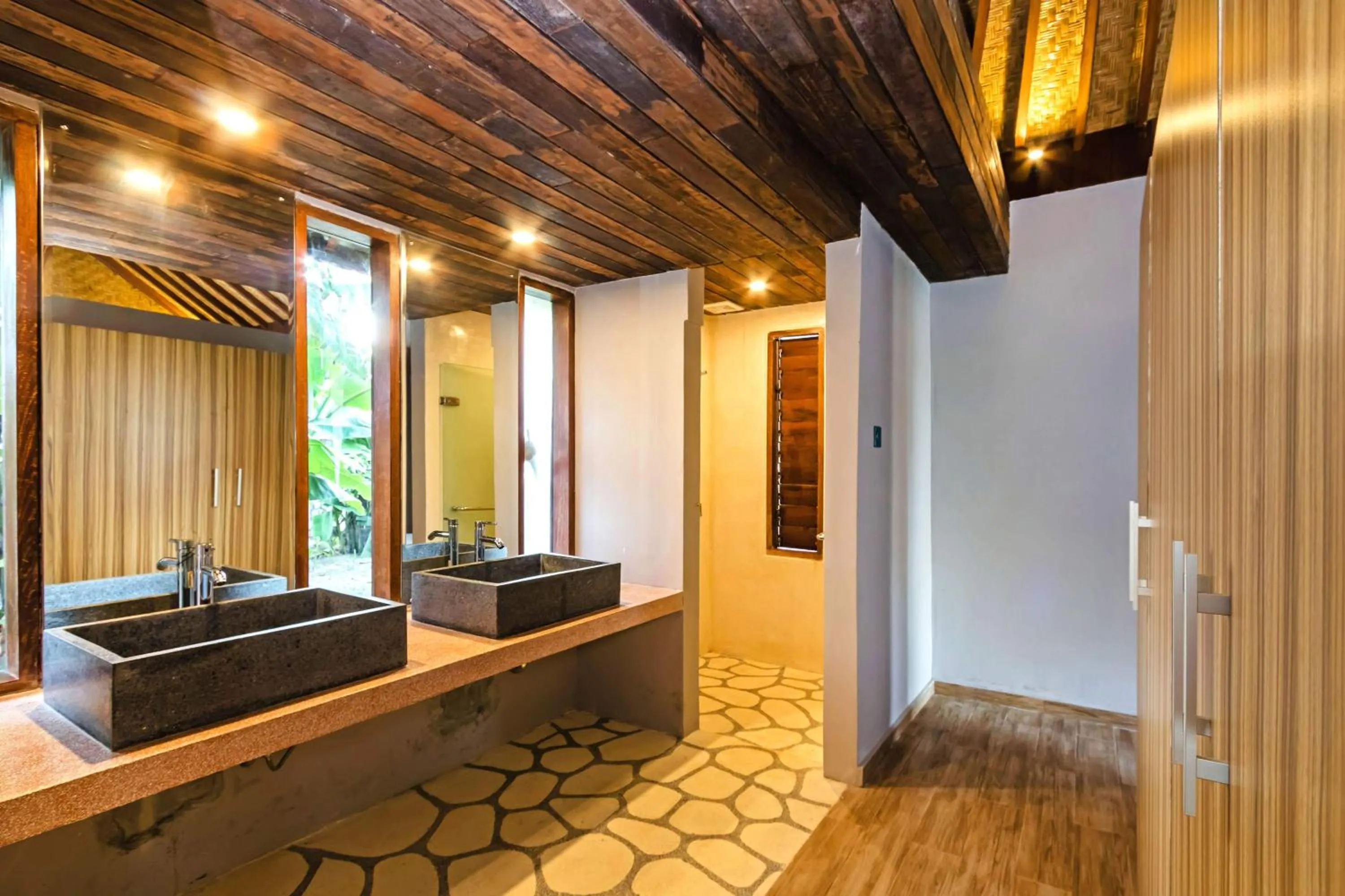 Shower in Kashantee Village