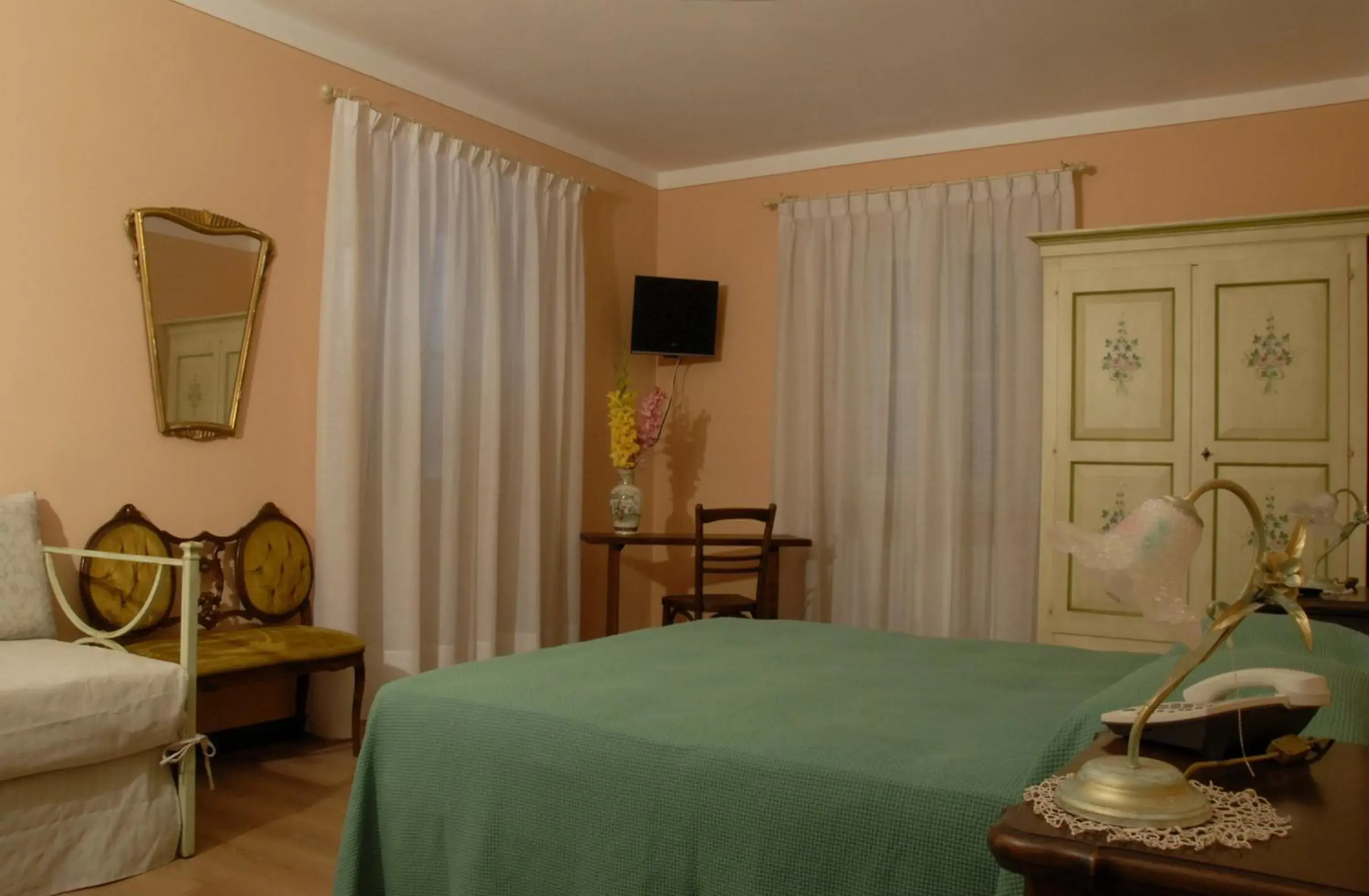 Double Room - single occupancy in B&B Le Camelie Double Room - single occupancy in B&B Le Camelie