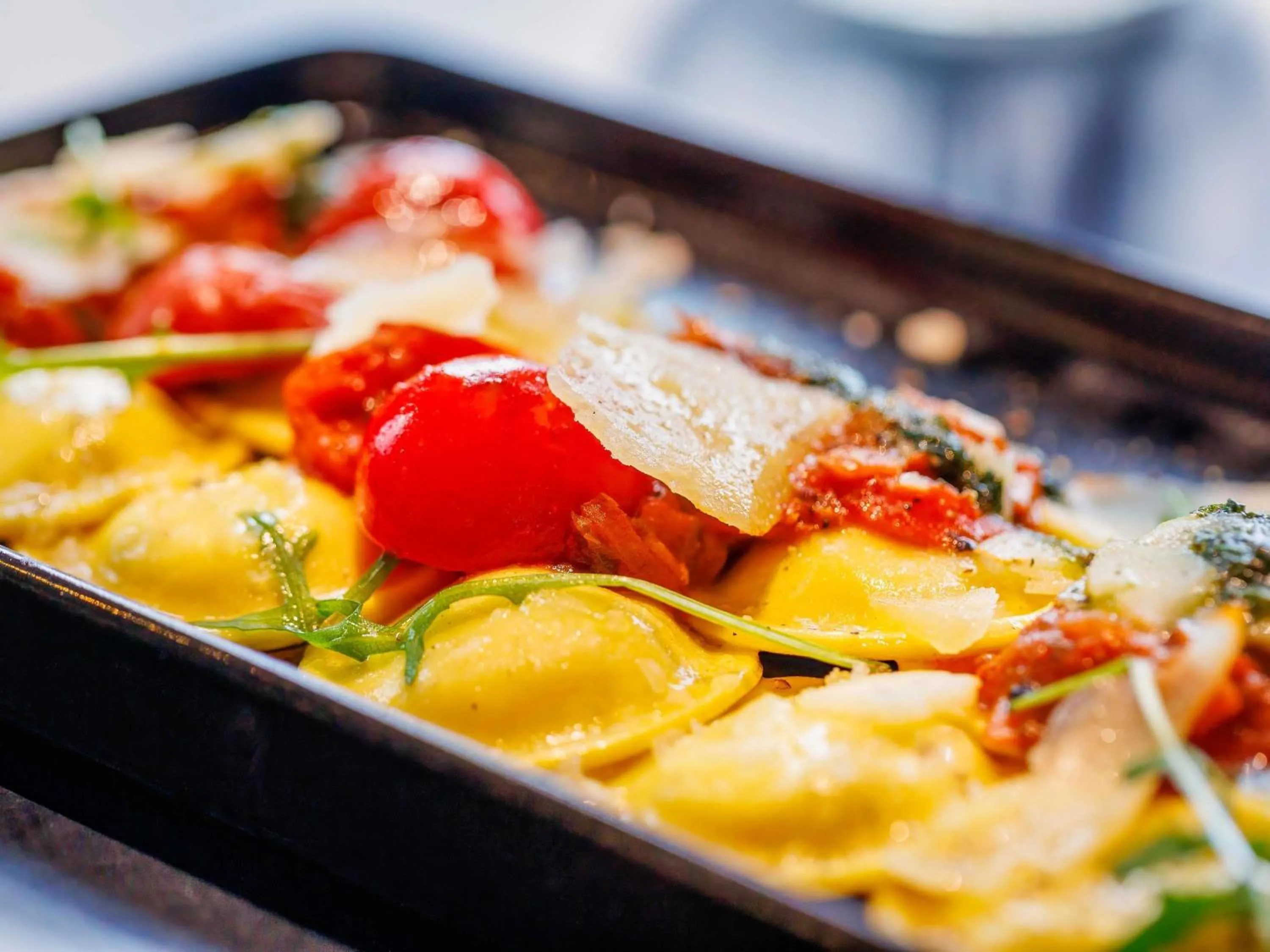 Restaurant/places to eat in Mövenpick Zagreb