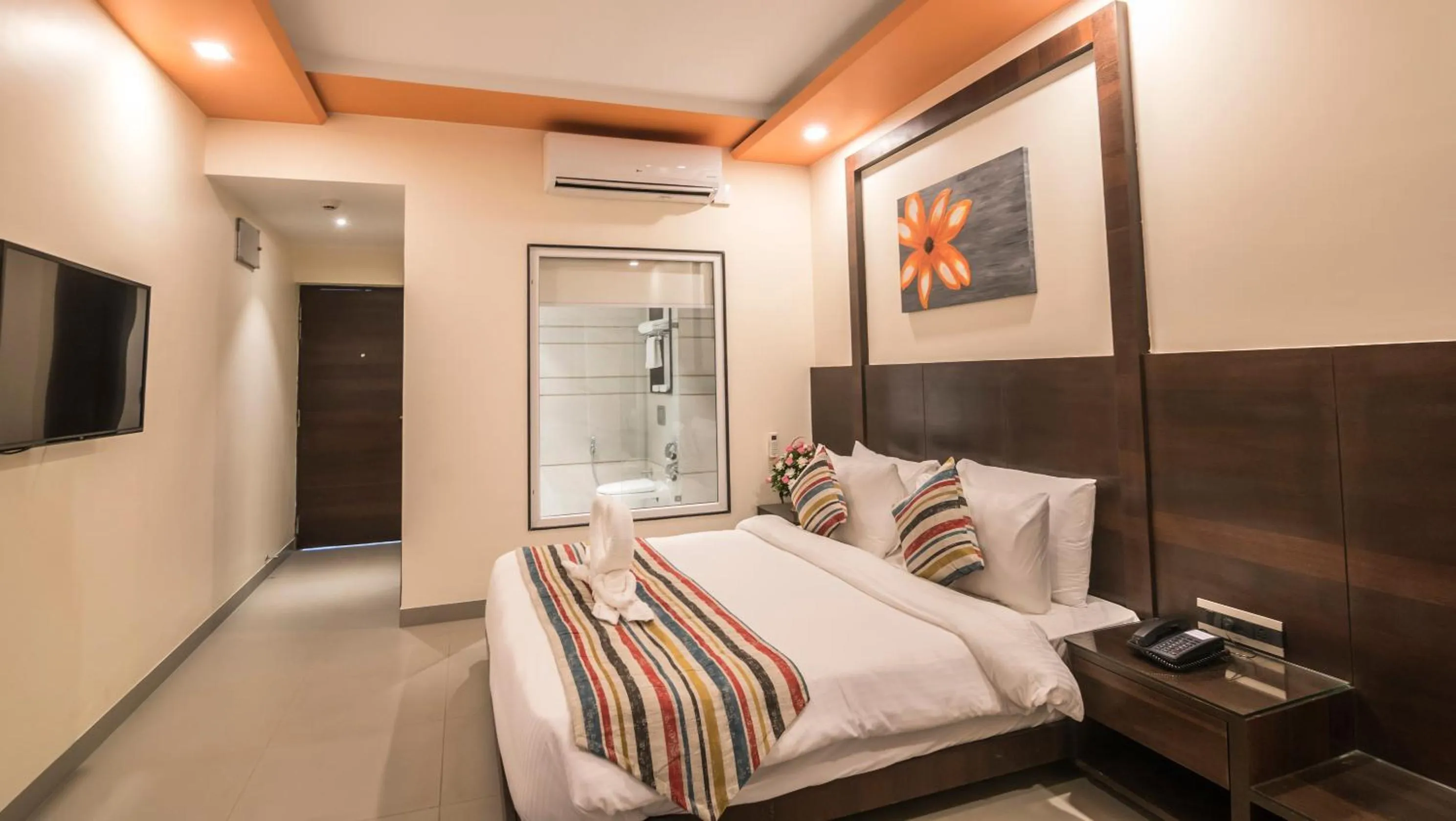 Photo of the whole room, Bed in Regenta Central North Goa, Arpora