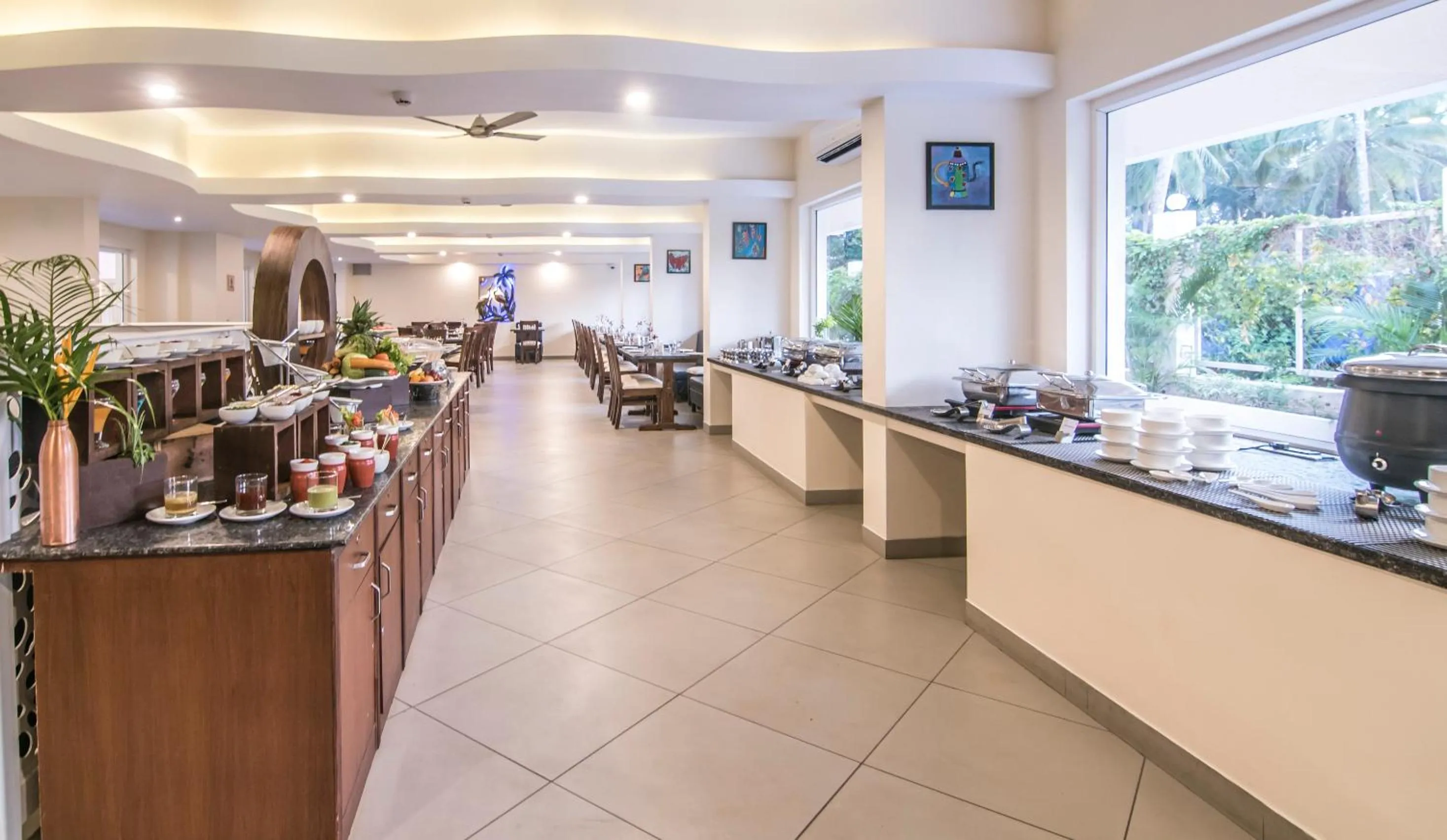 Restaurant/places to eat in Regenta Central North Goa, Arpora