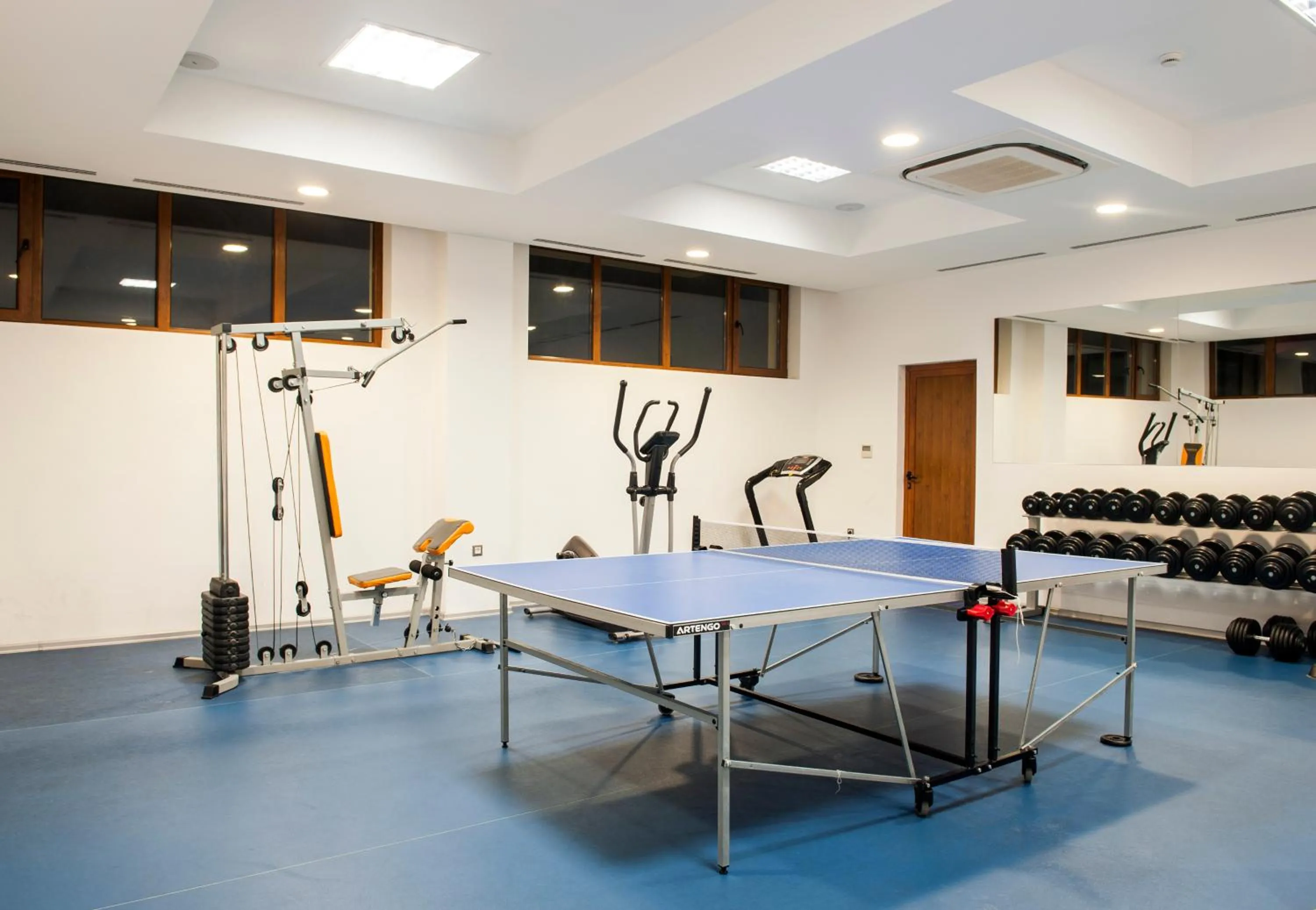 Game Room in C Comfort Hotel & Wellness