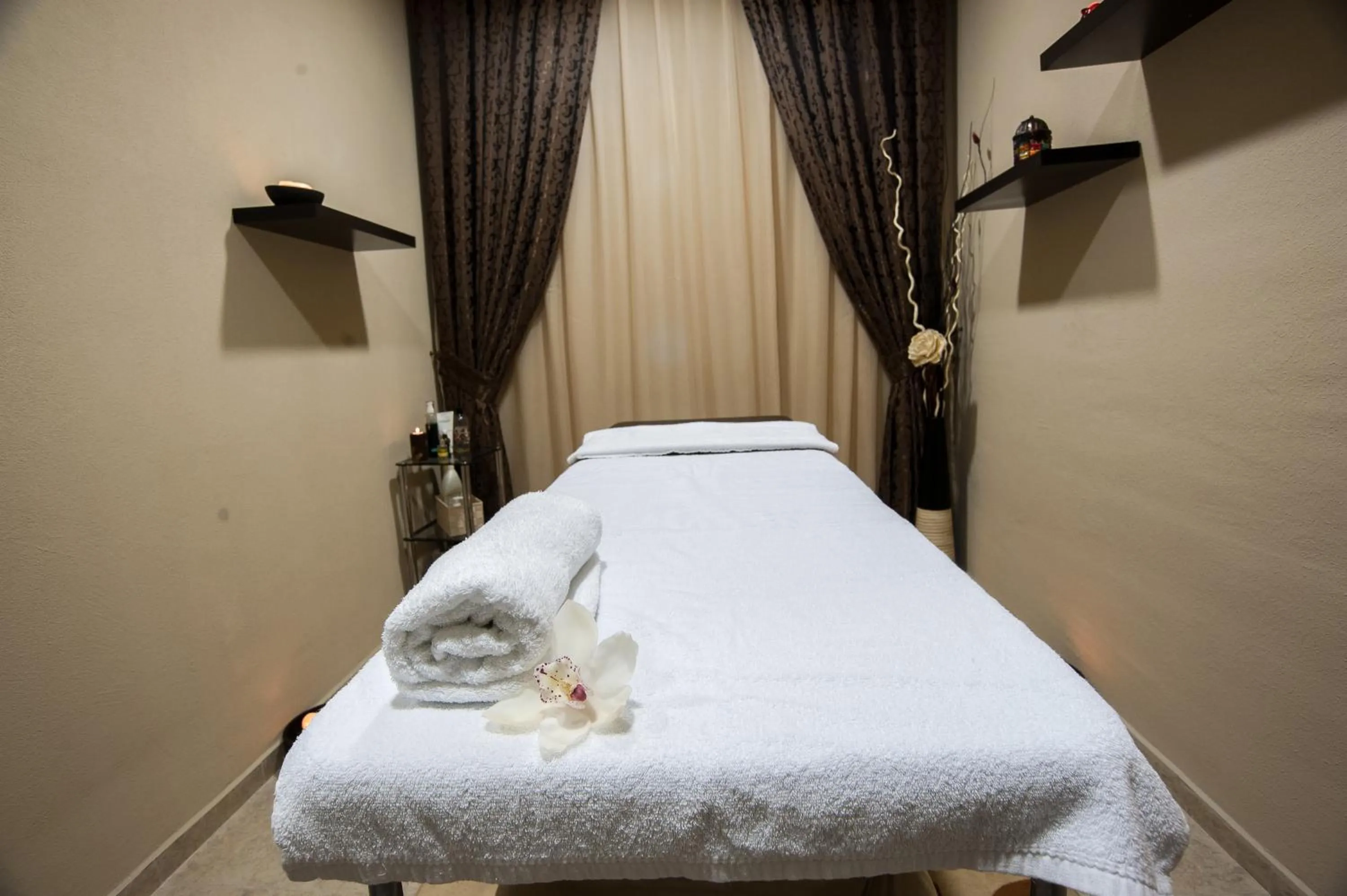 Bed in C Comfort Hotel & Wellness