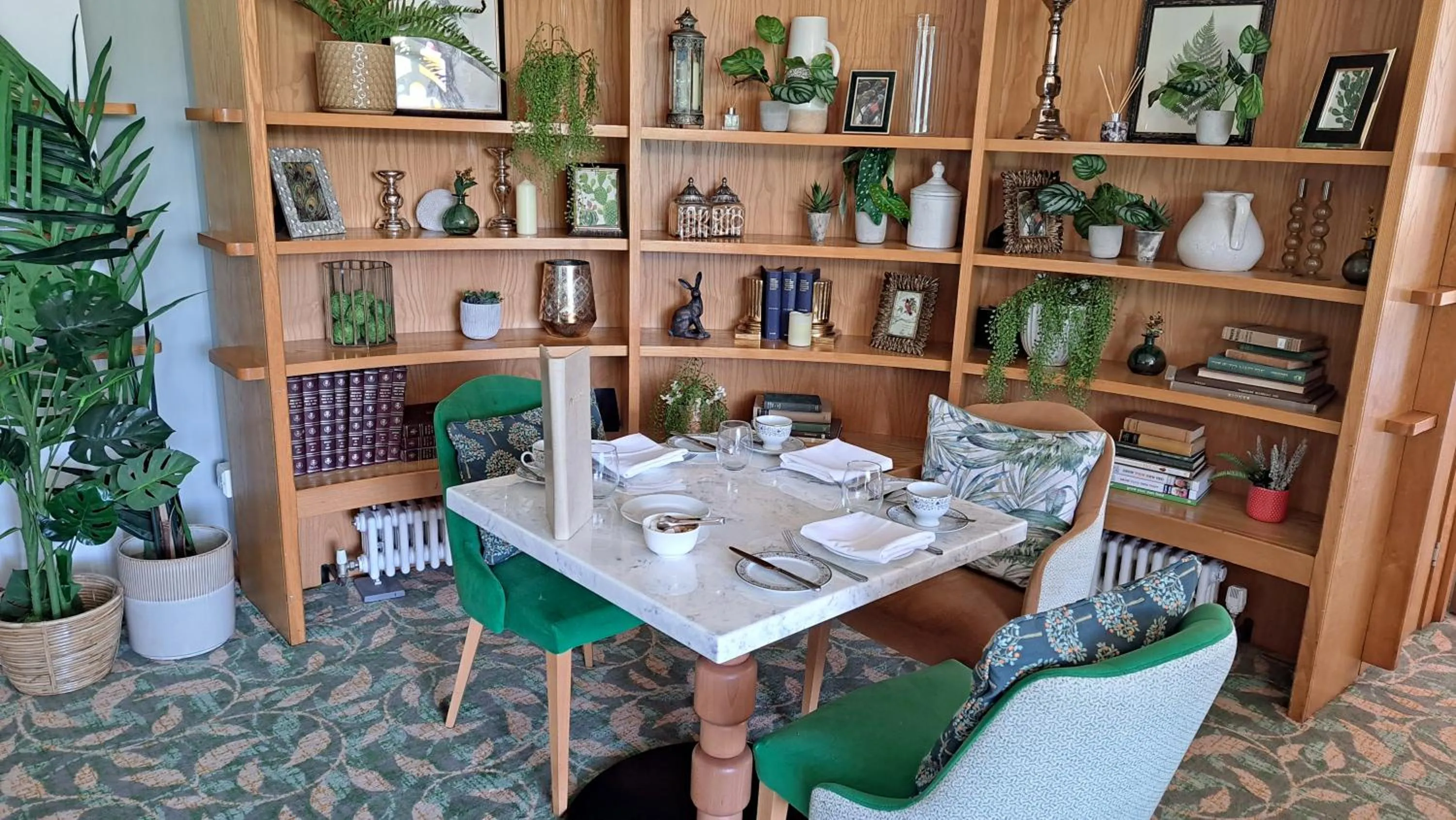 Library in The Coach House at Missenden Abbey