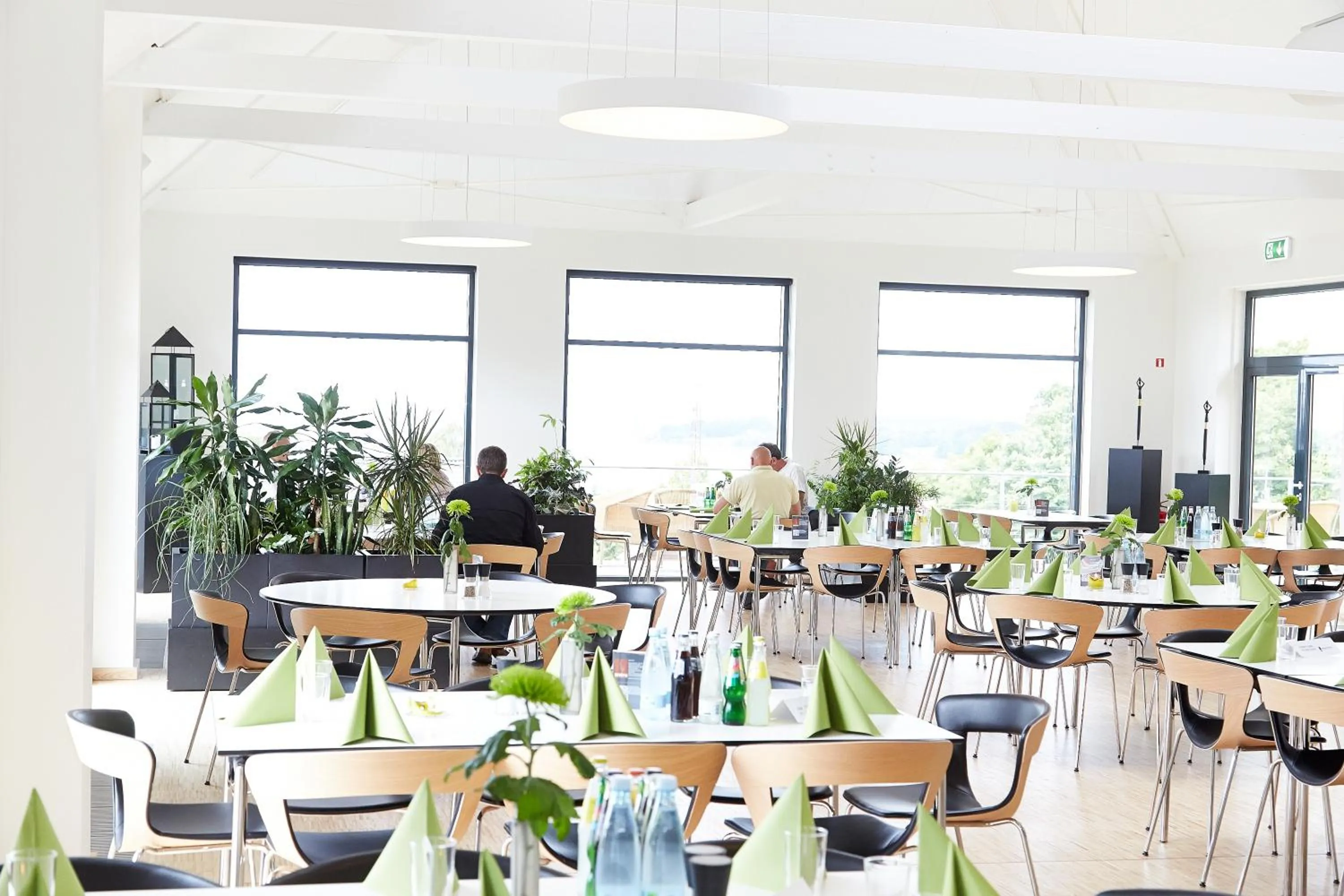 Restaurant/places to eat in Severin Kursuscenter og Konferencehotel