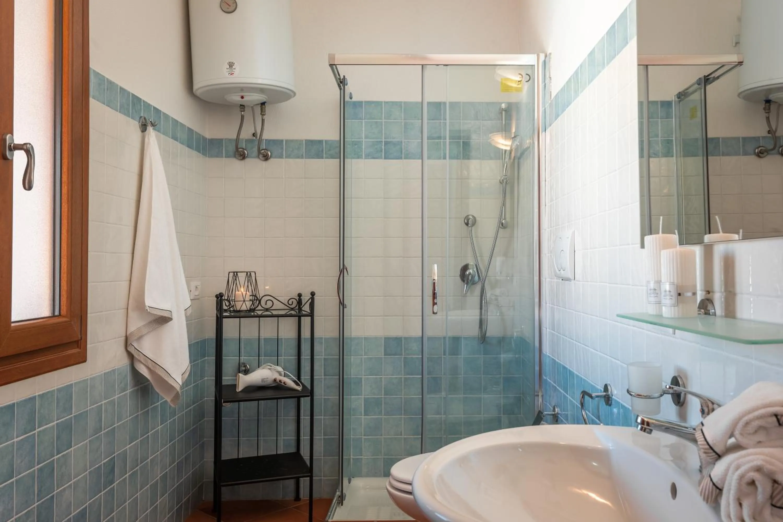 Bathroom in Cristal Blu
