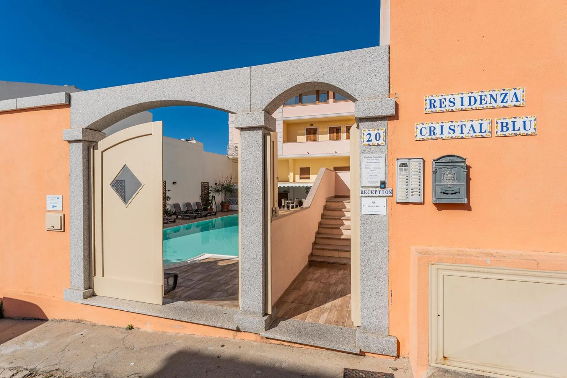 Property building in Cristal Blu