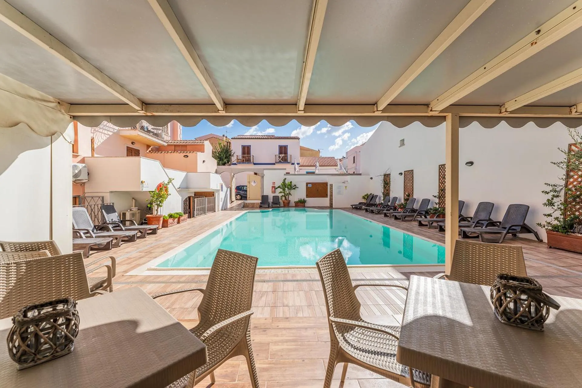 Swimming pool in Cristal Blu