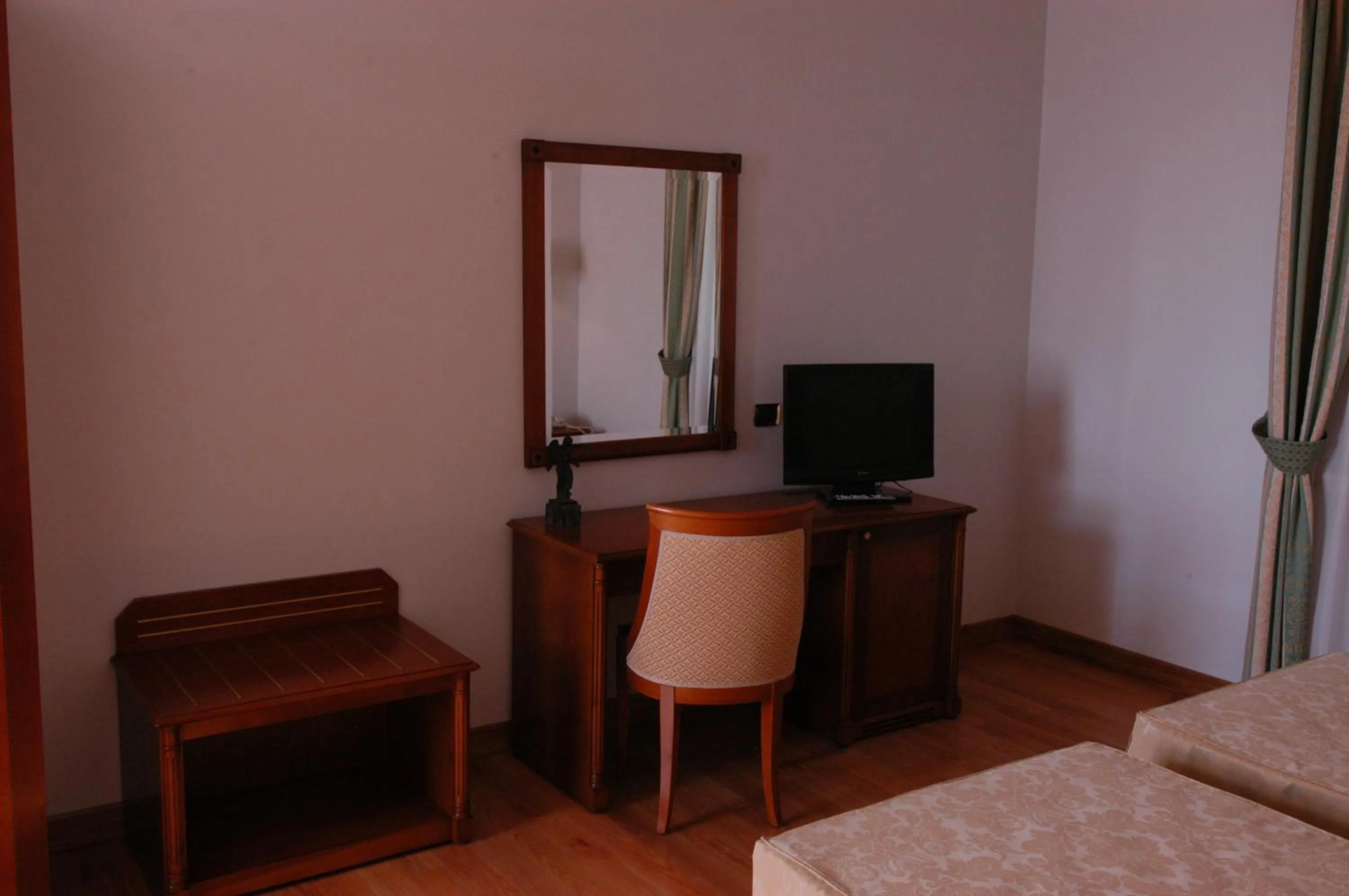 Seating area in Pilgrim's Hotel