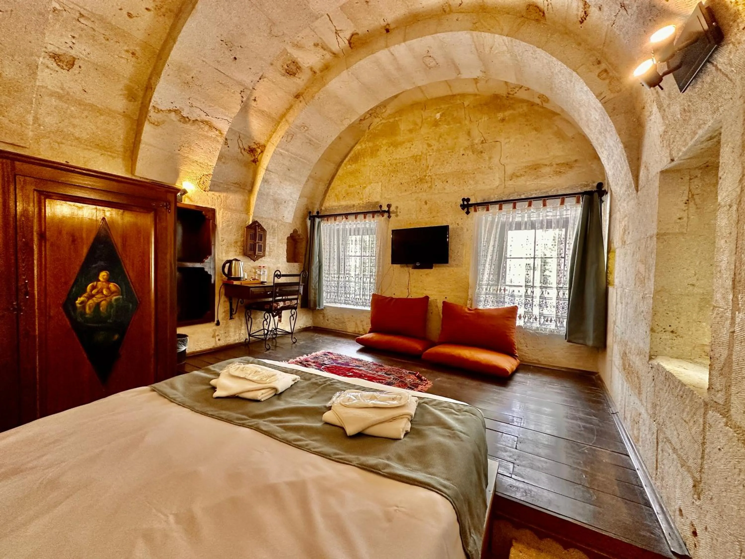 Photo of the whole room in Harkasos Cave Hotel