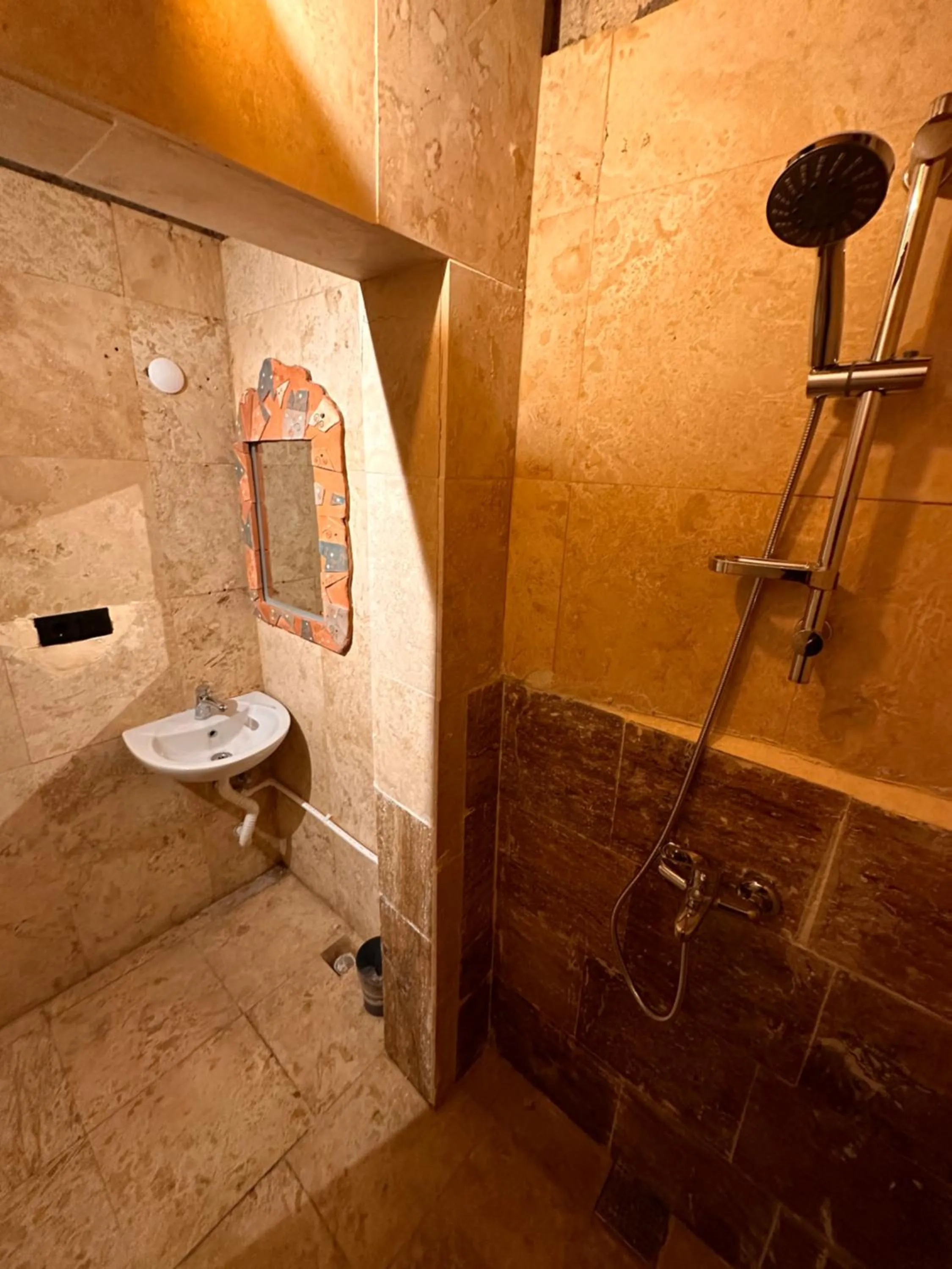 Bathroom in Harkasos Cave Hotel