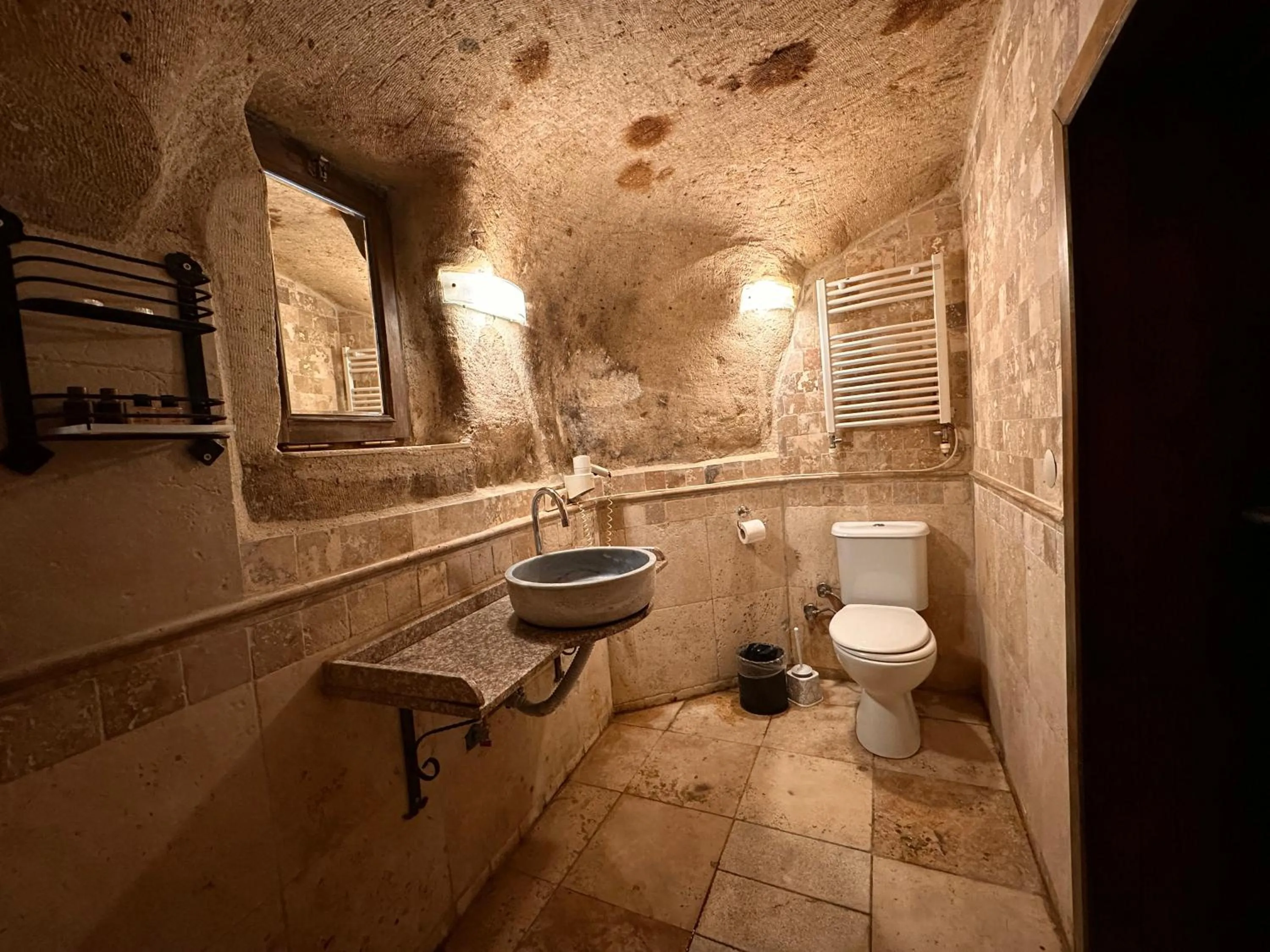 Bathroom in Harkasos Cave Hotel