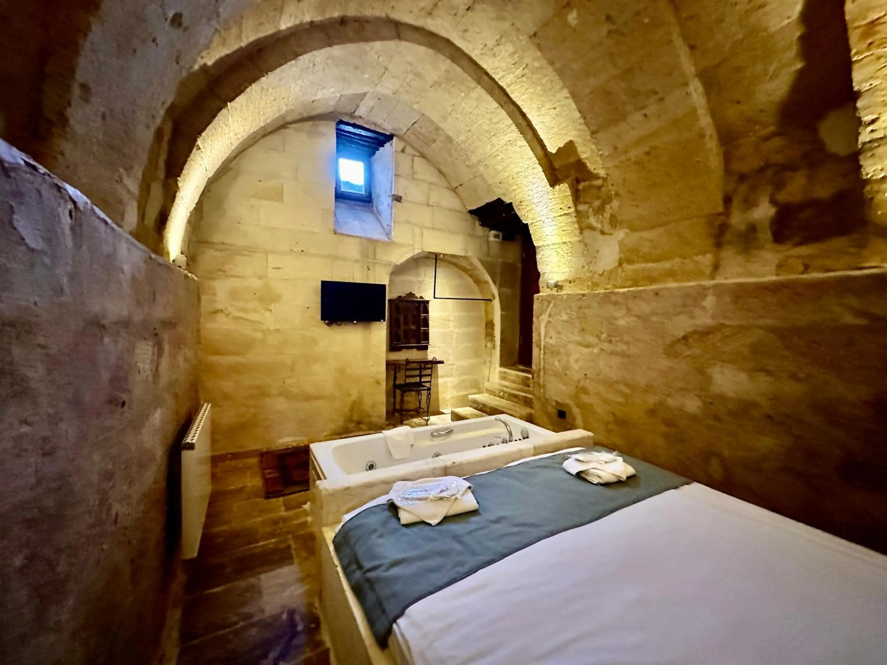 Photo of the whole room in Harkasos Cave Hotel