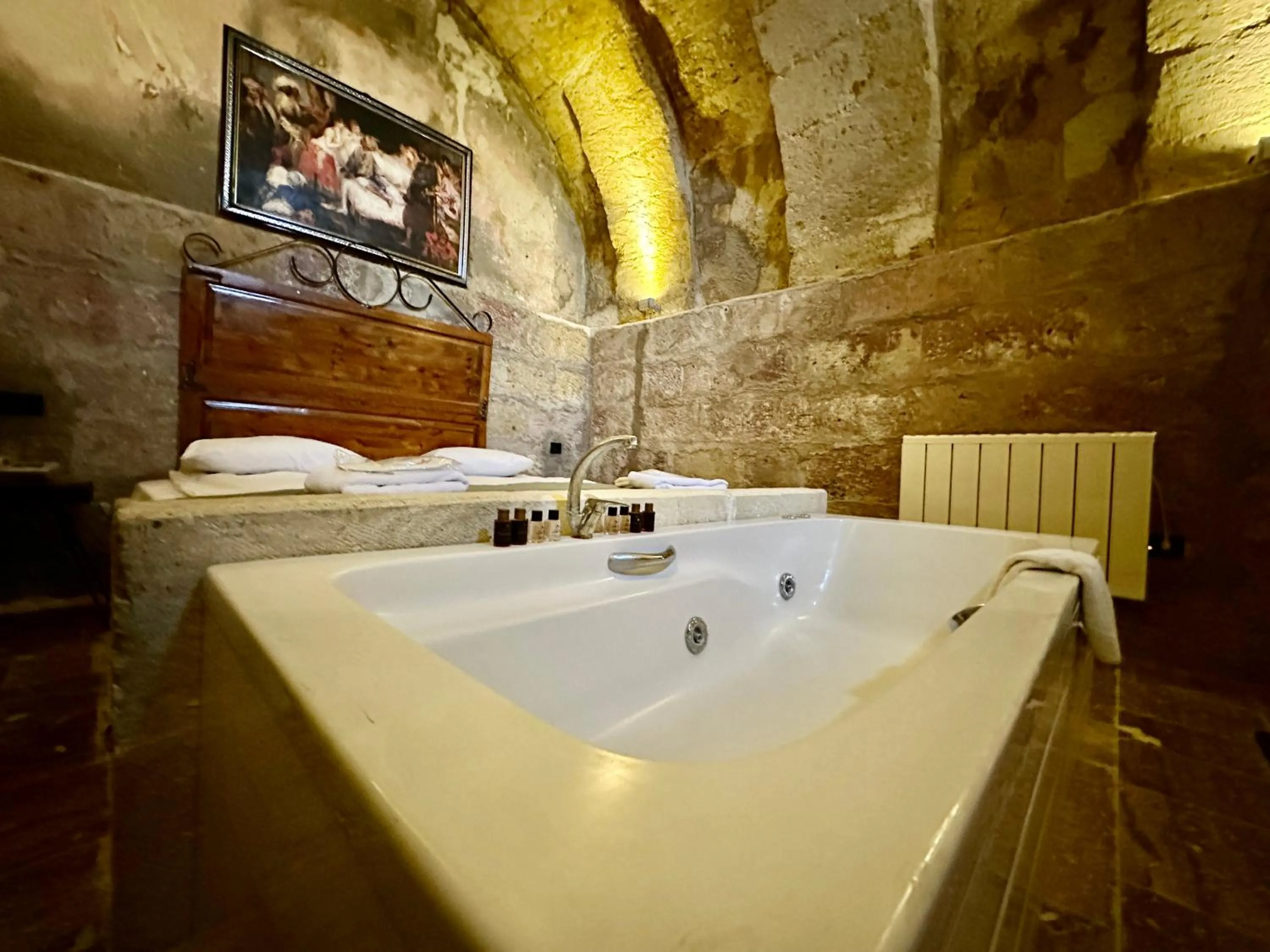 Photo of the whole room in Harkasos Cave Hotel