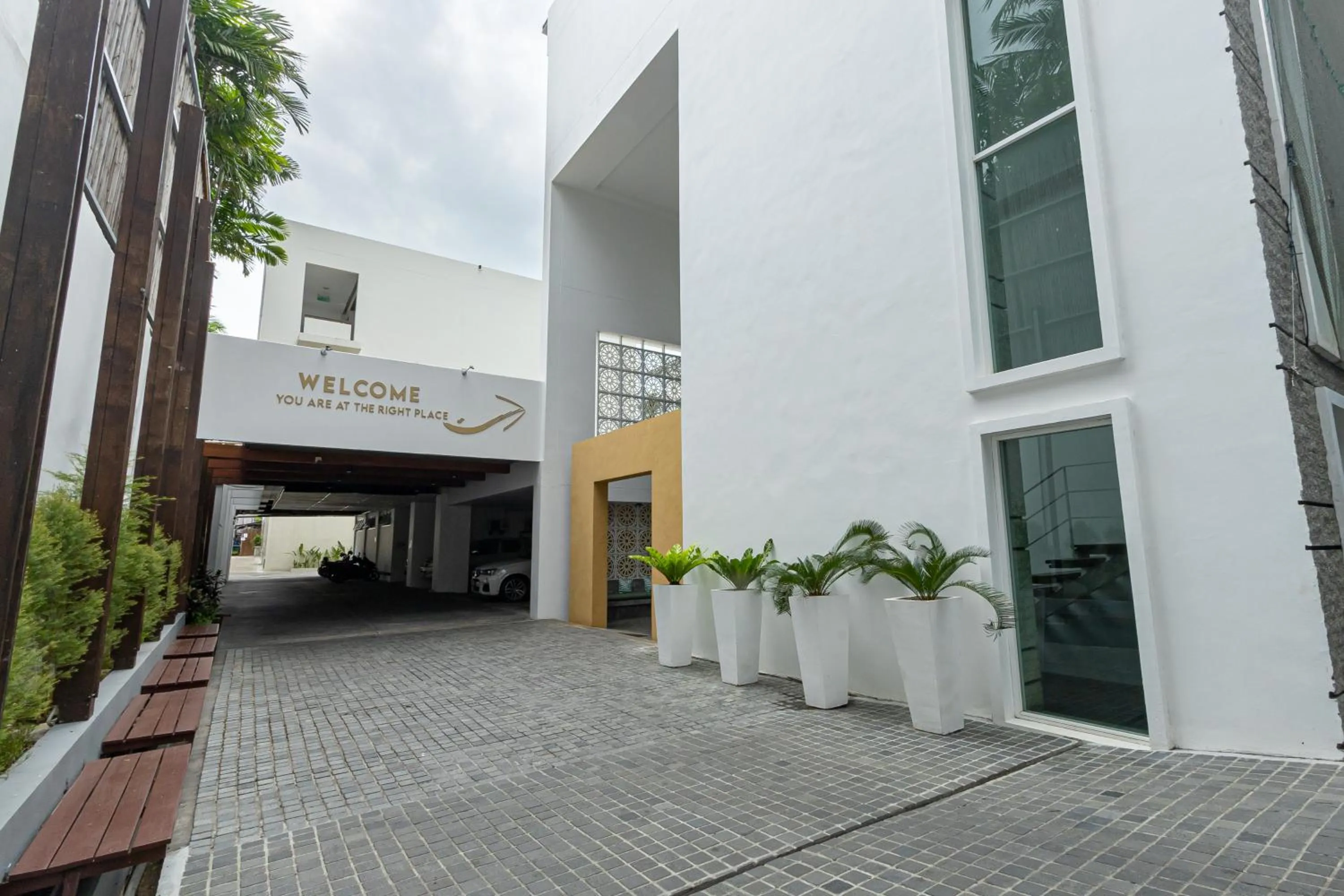 Facade/entrance in KC Beach Club & Pool Villas