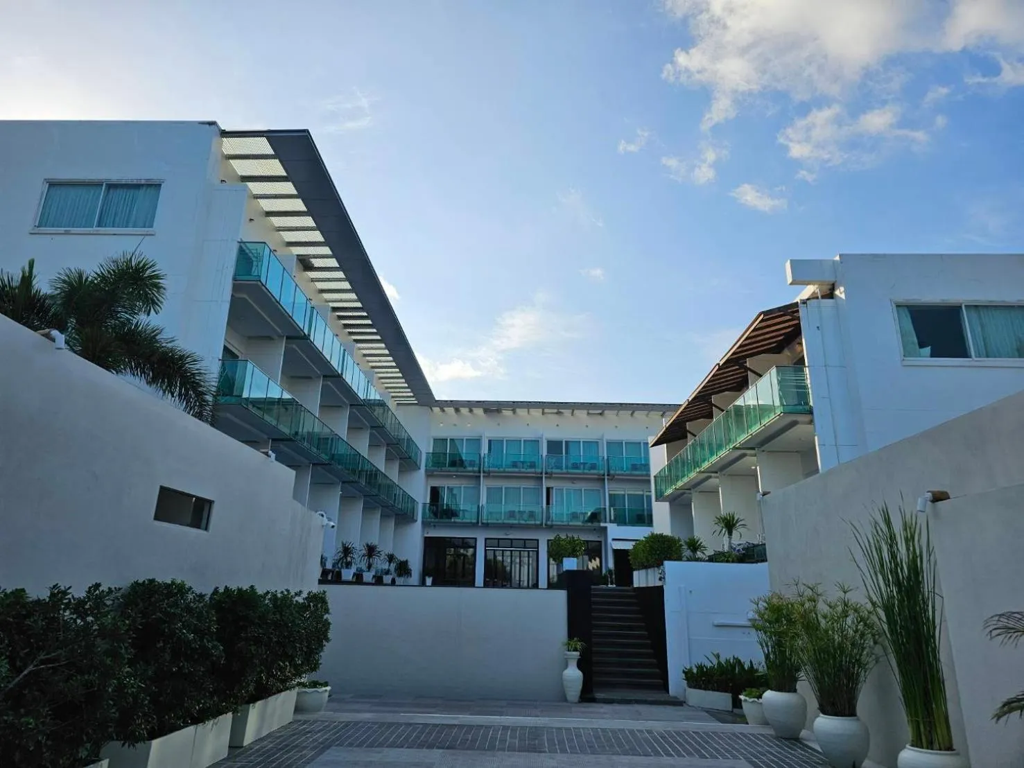 Property building in KC Beach Club & Pool Villas