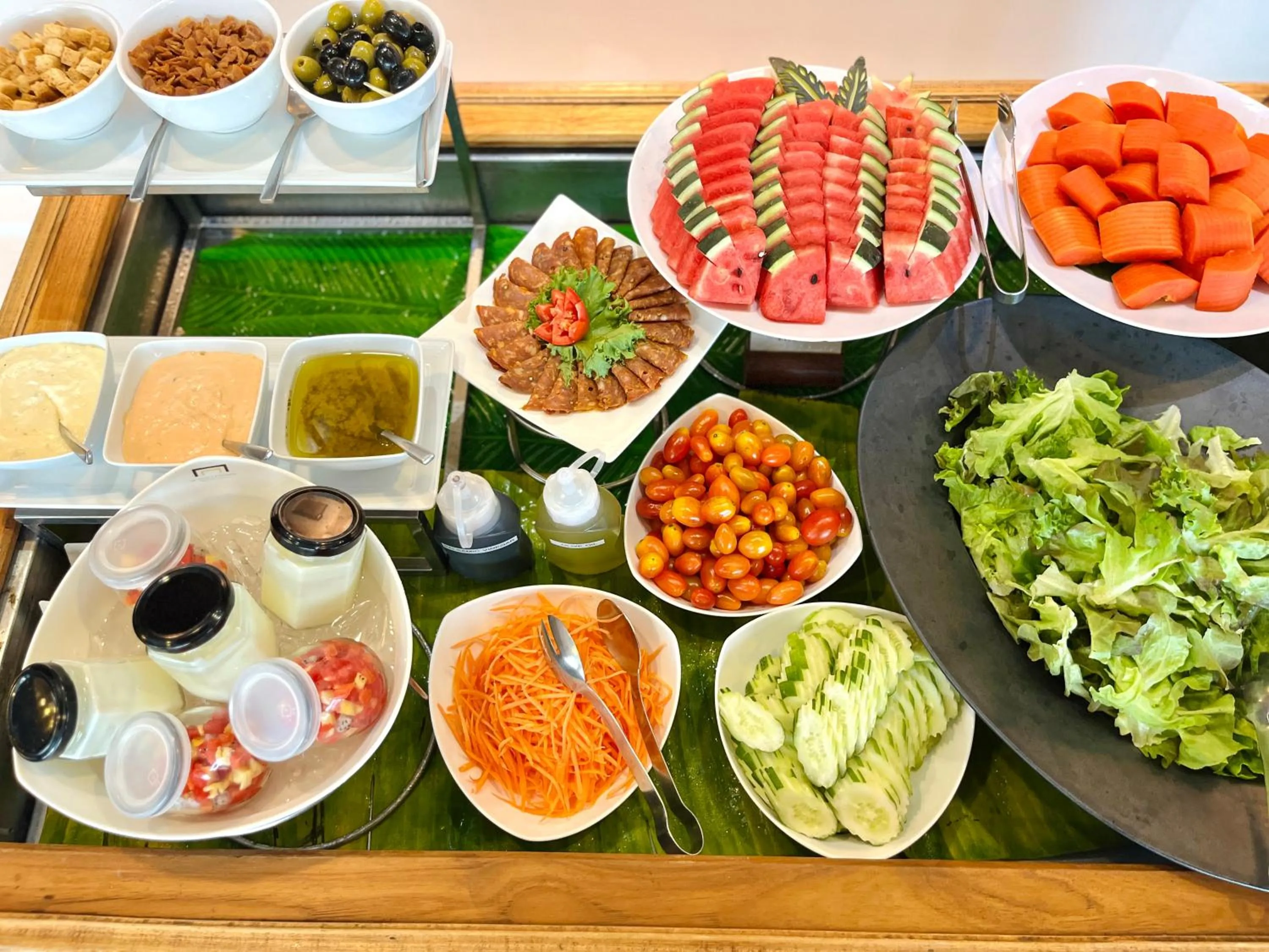 Food and drinks in KC Beach Club & Pool Villas