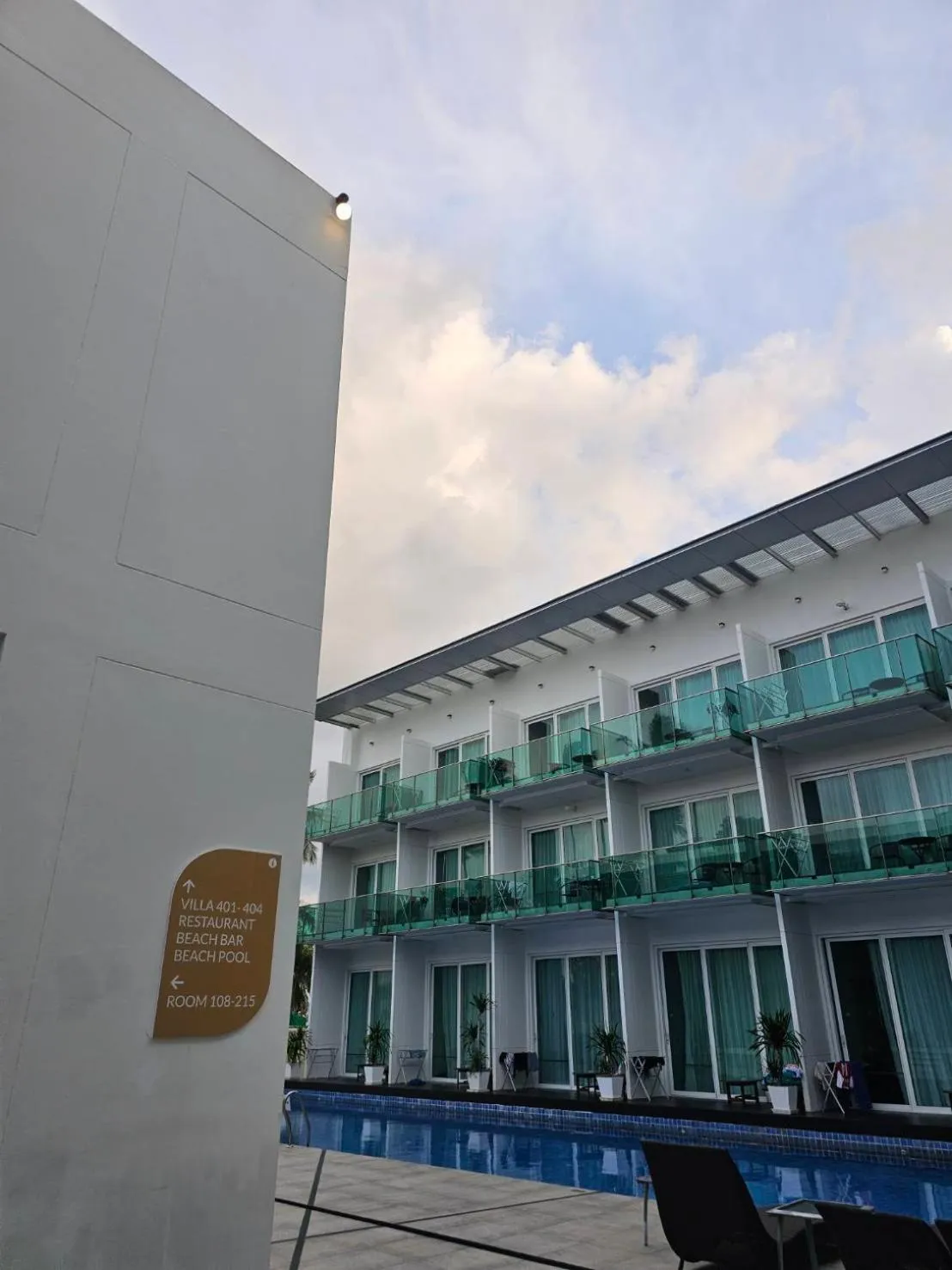 Property building in KC Beach Club & Pool Villas