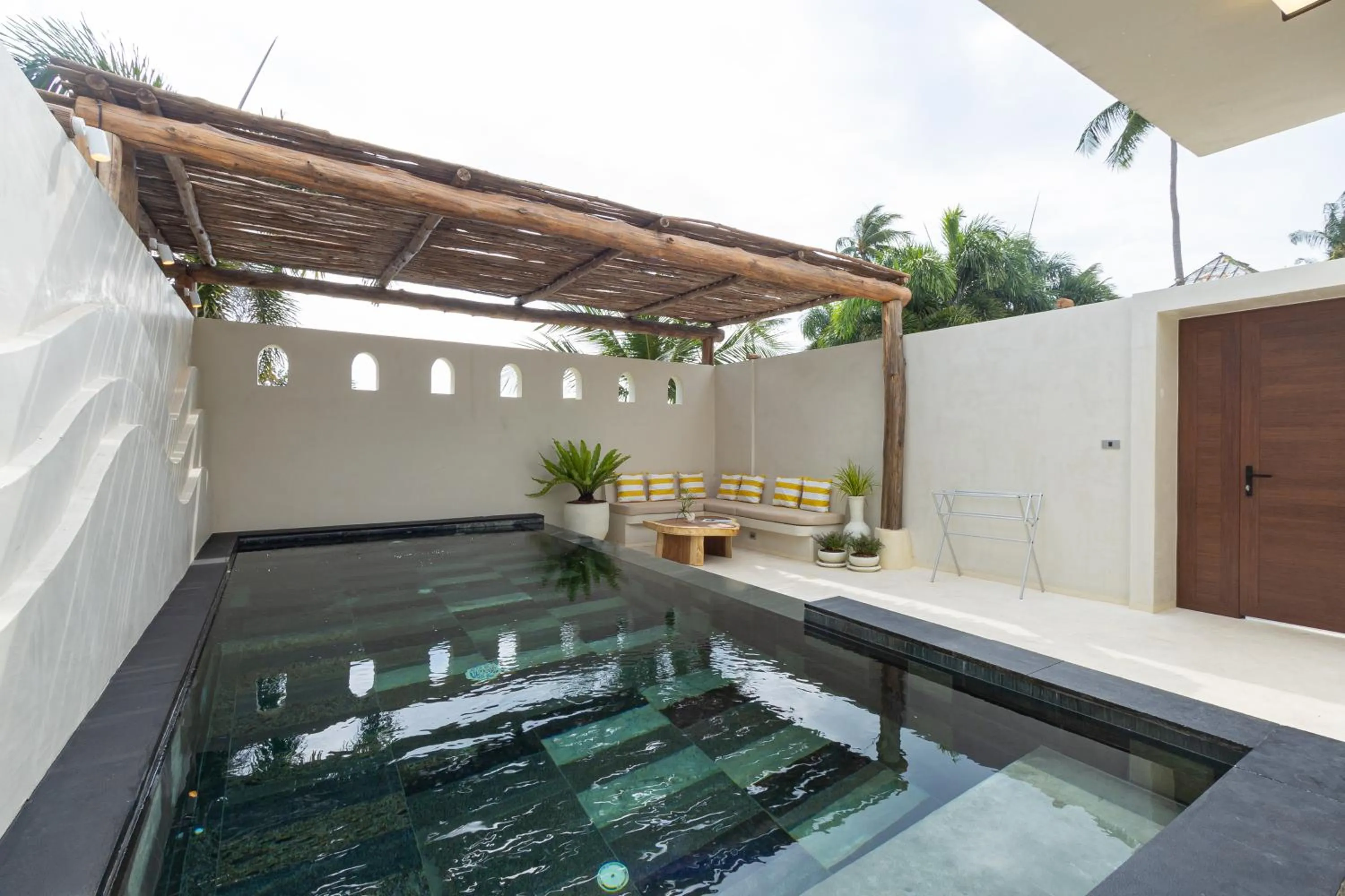 Balcony/Terrace in KC Beach Club & Pool Villas