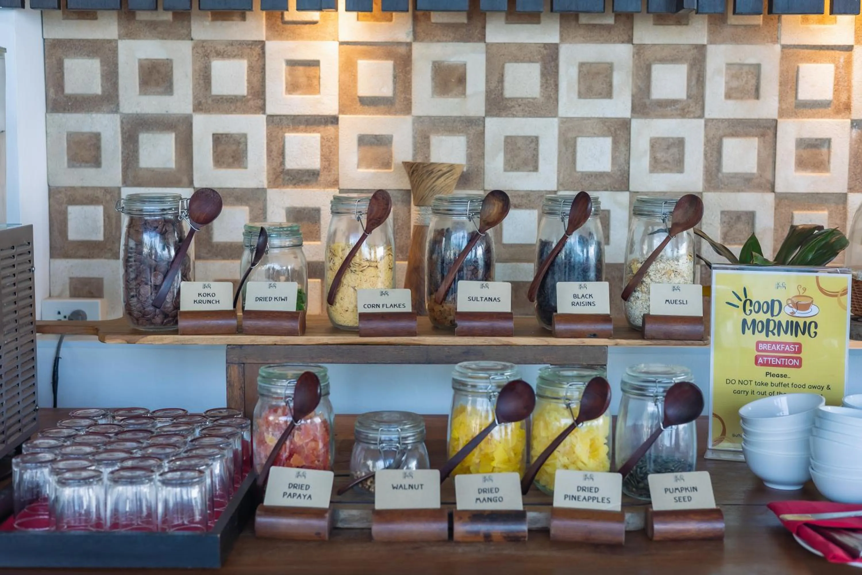 Food and drinks in KC Beach Club & Pool Villas