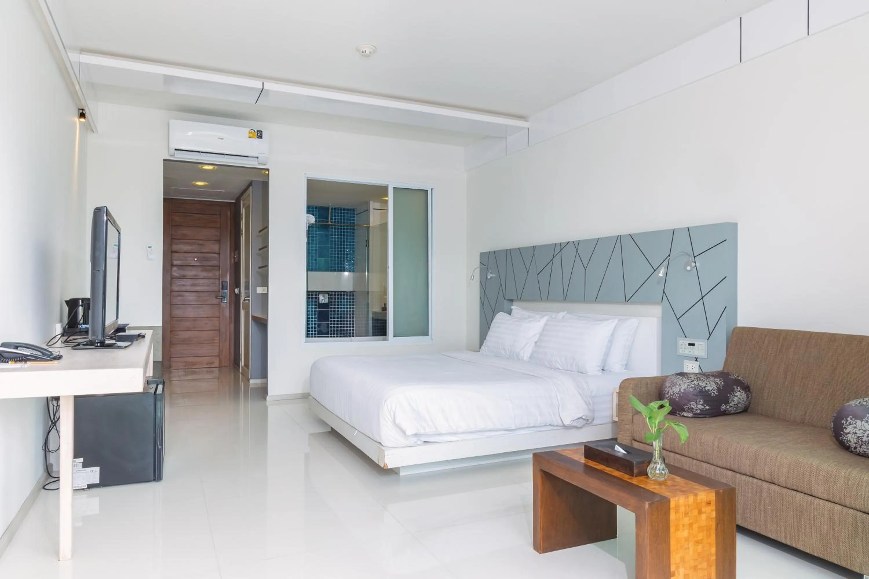 Bedroom, Bed in KC Beach Club & Pool Villas