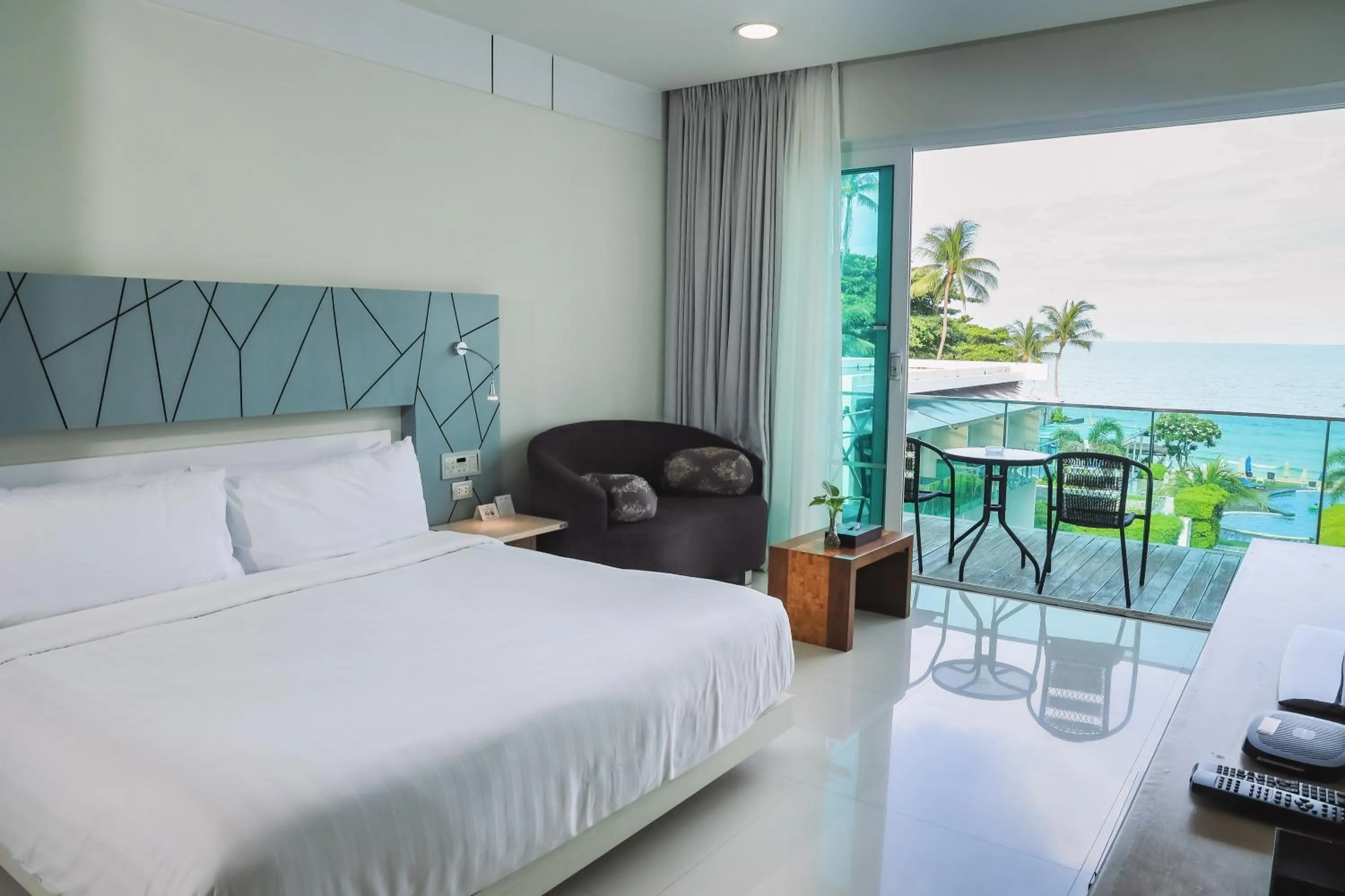 View (from property/room), Bed in KC Beach Club & Pool Villas