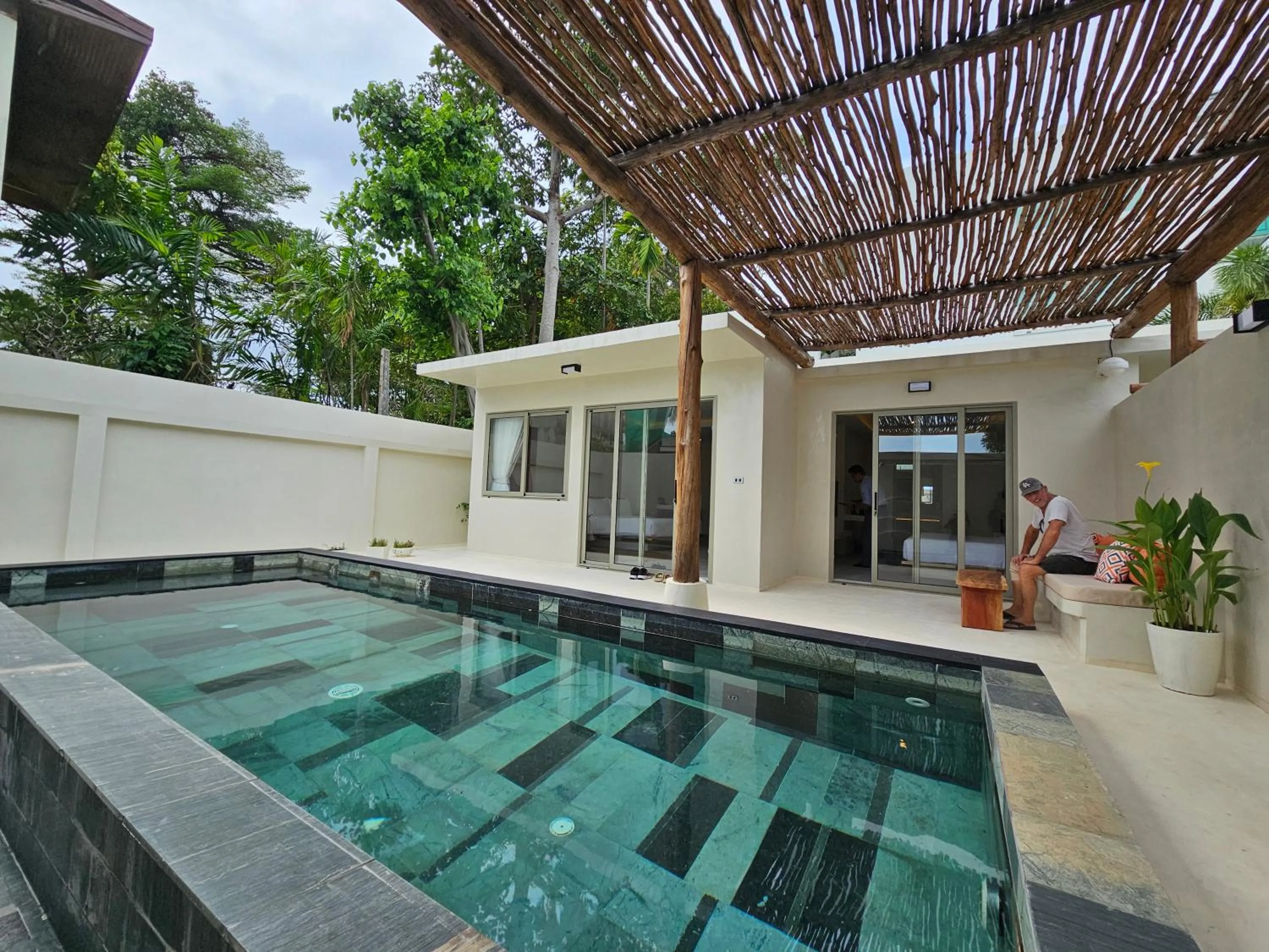 Balcony/Terrace in KC Beach Club & Pool Villas