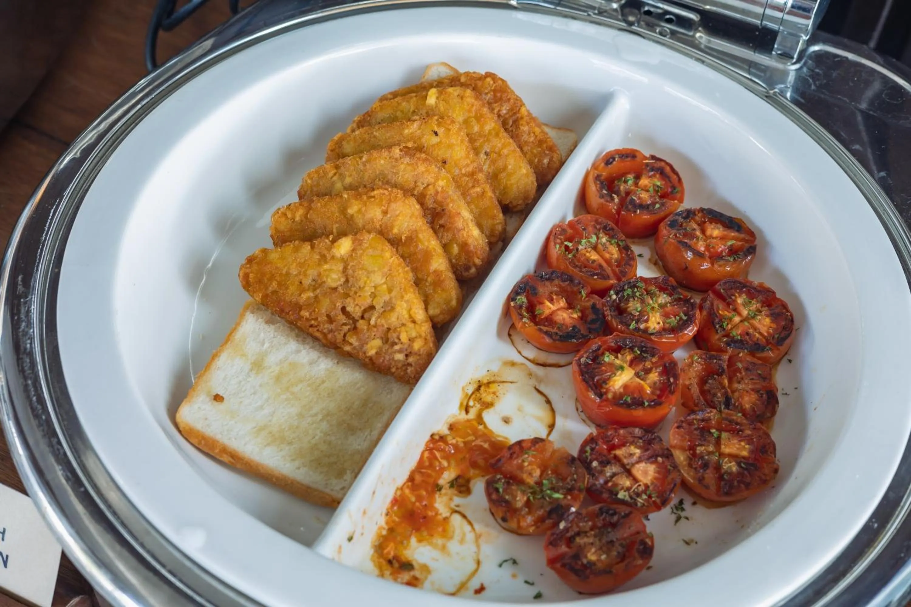 Food in KC Beach Club & Pool Villas