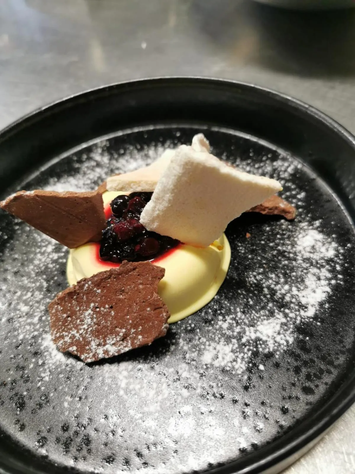 Restaurant/places to eat in Hotel Master