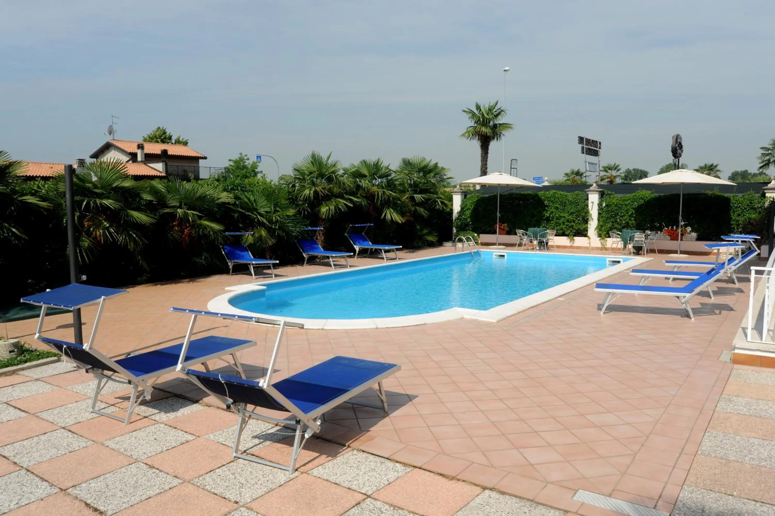 Swimming pool in Hotel Master