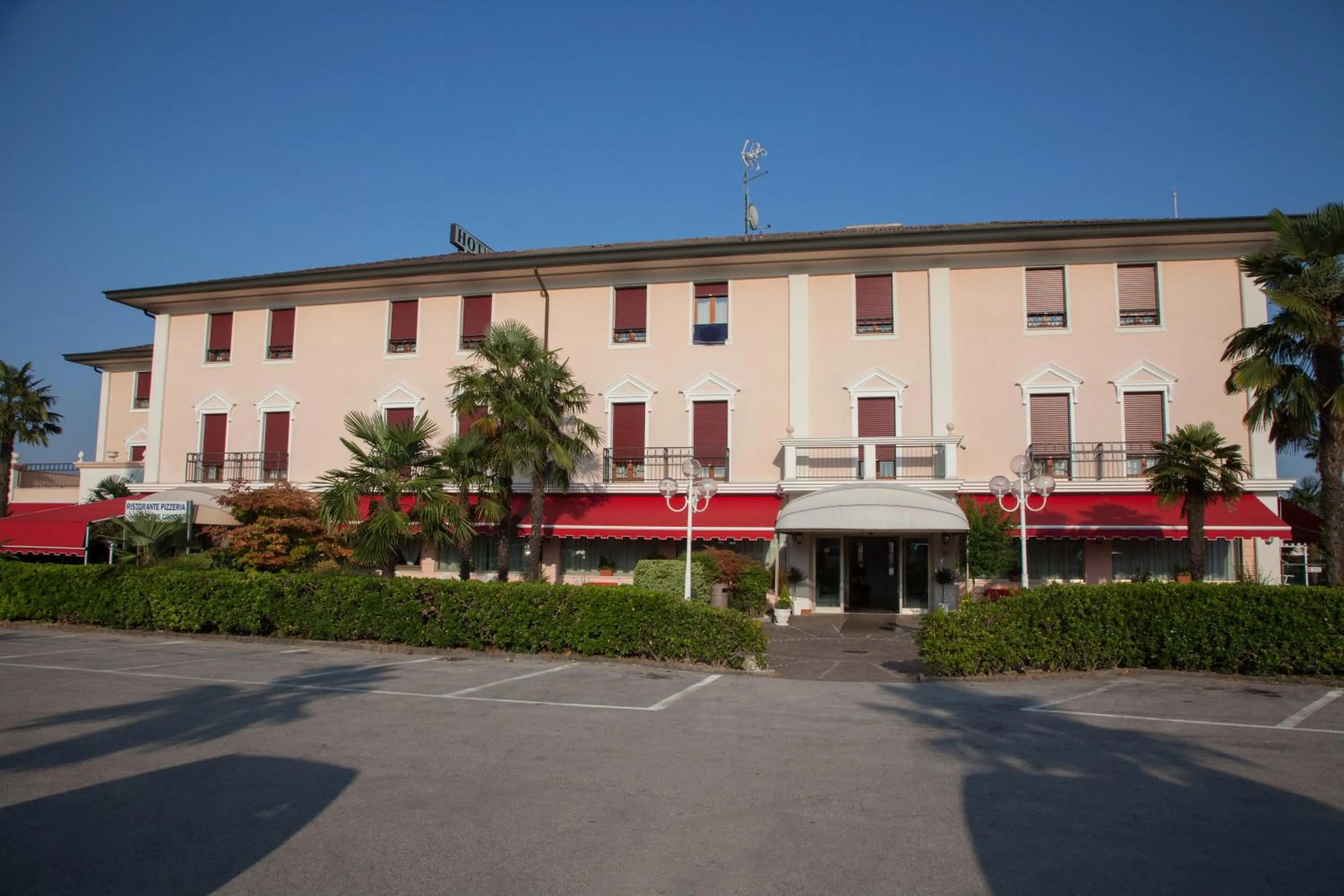 Facade/entrance in Hotel Master