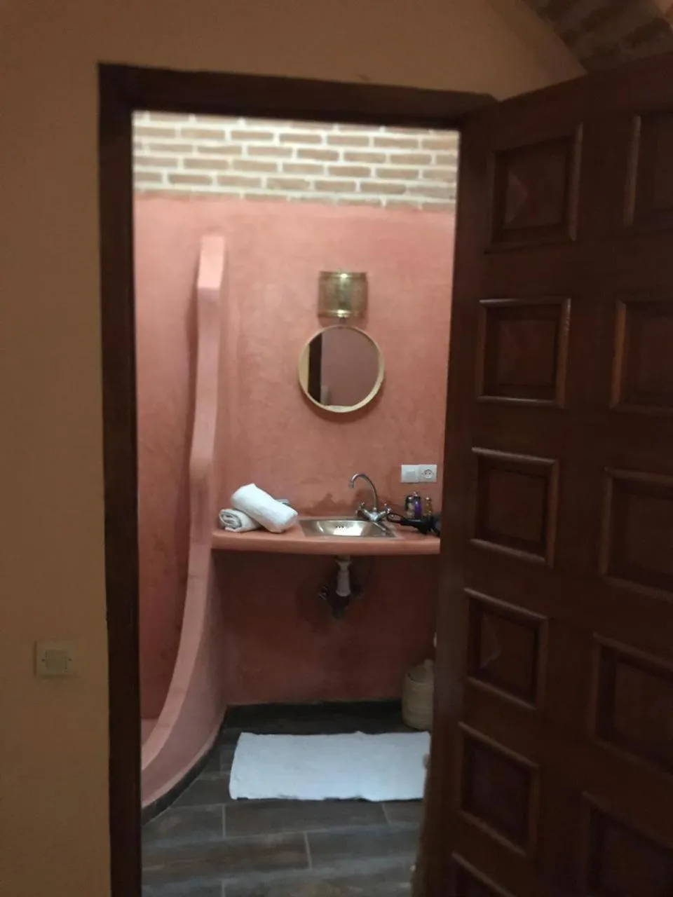 Shower in Riad O LY
