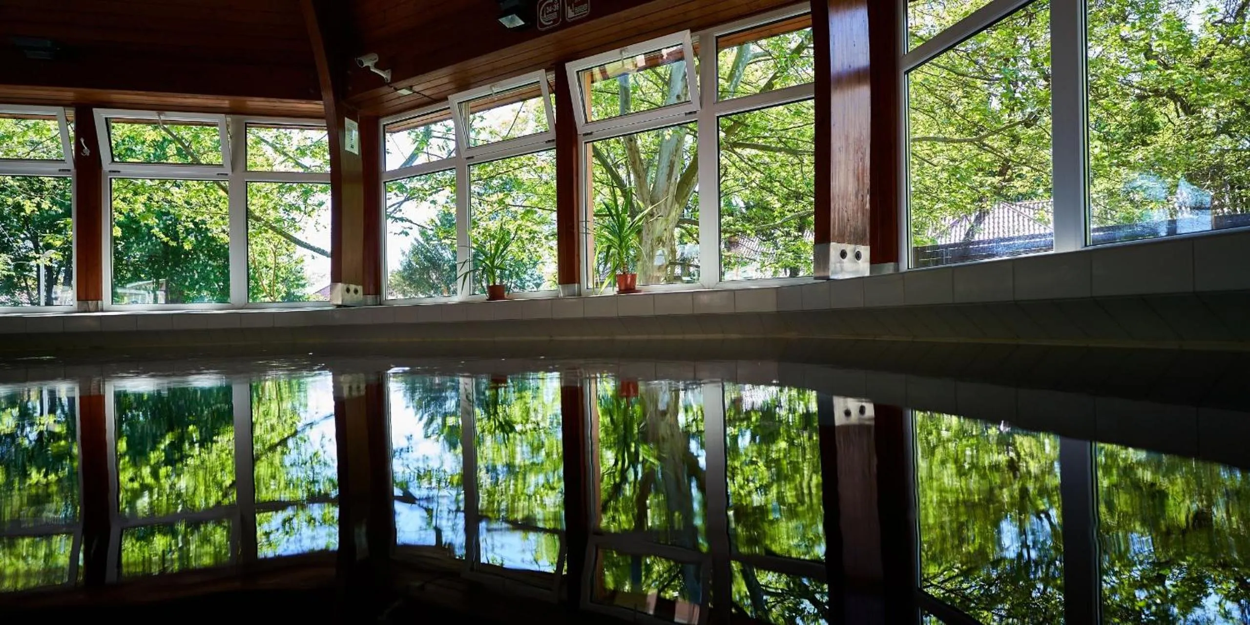 Swimming pool in Hungarospa Thermal Hotel