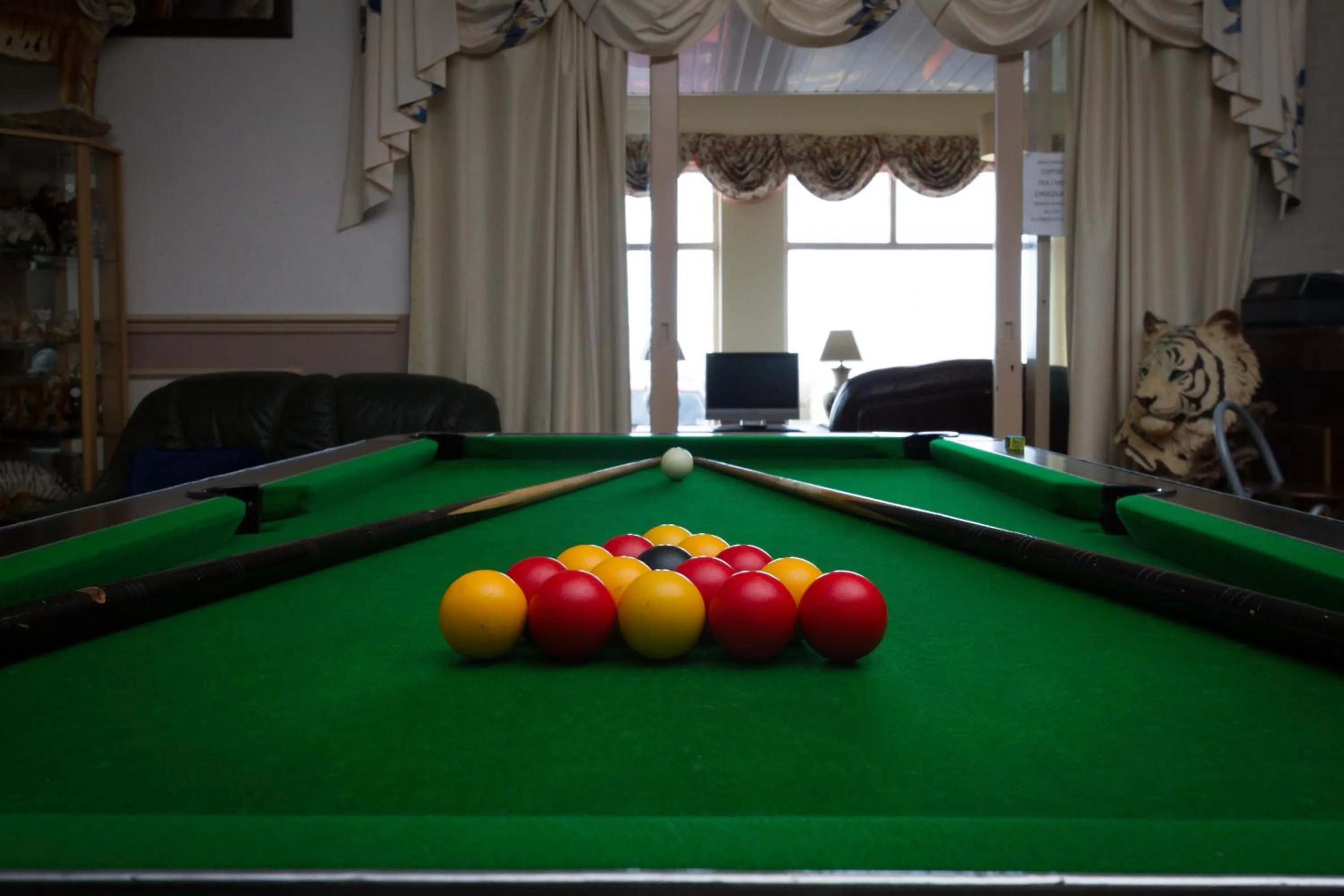 Billiard in Maples Hotel