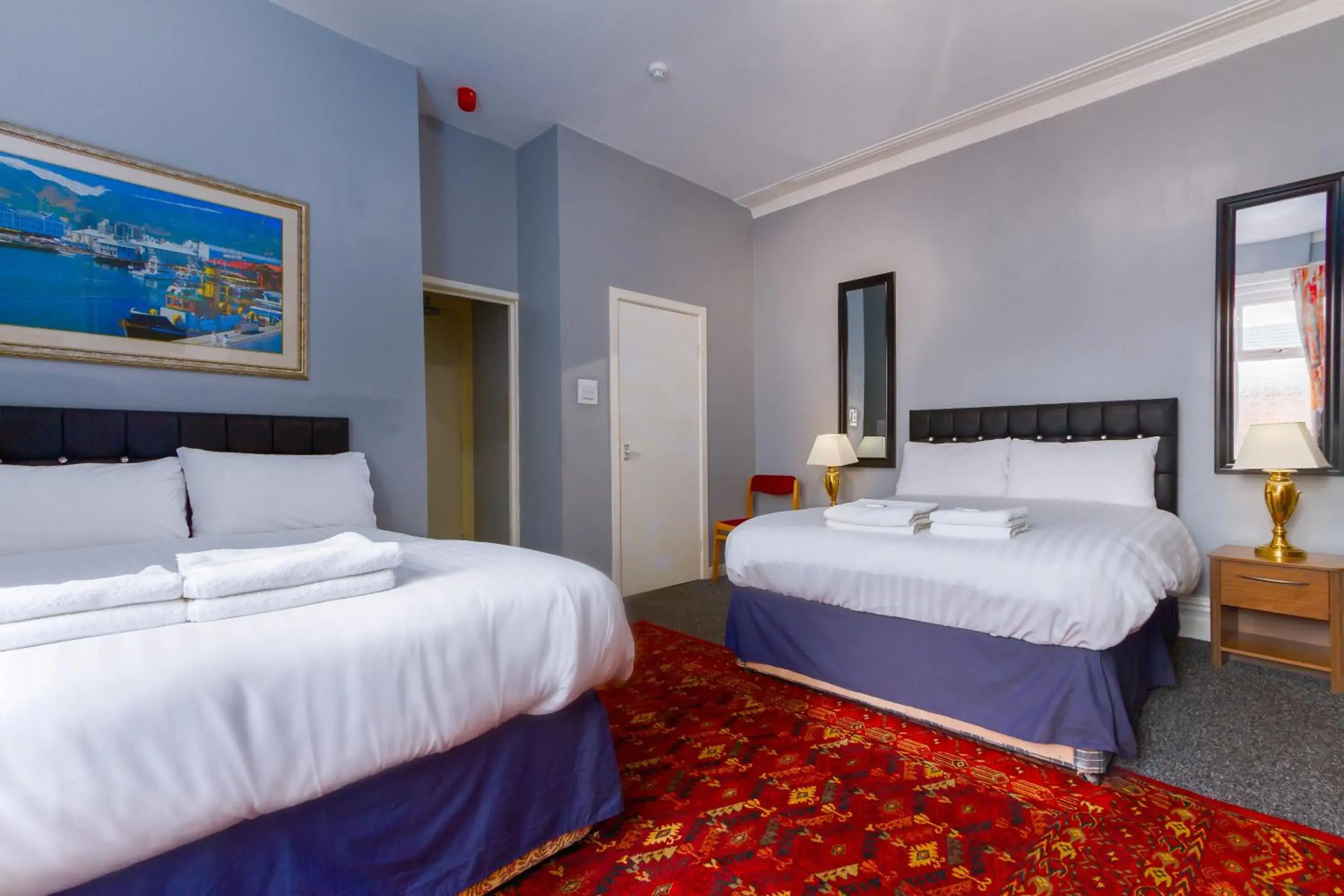 Superior Twin Room in Maples Hotel Superior Twin Room in Maples Hotel